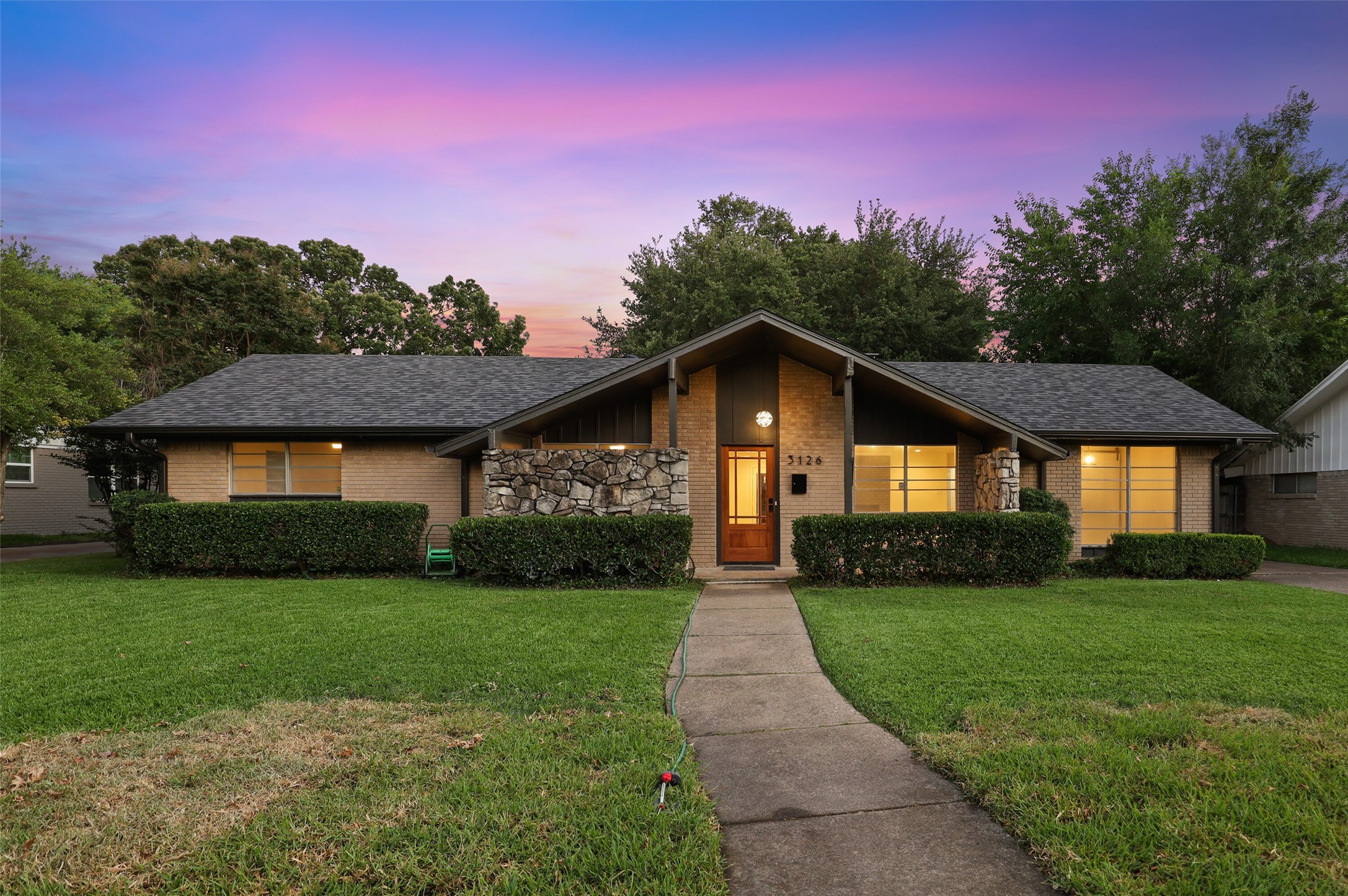 3126 Jubilee Trail Dallas TX 75229