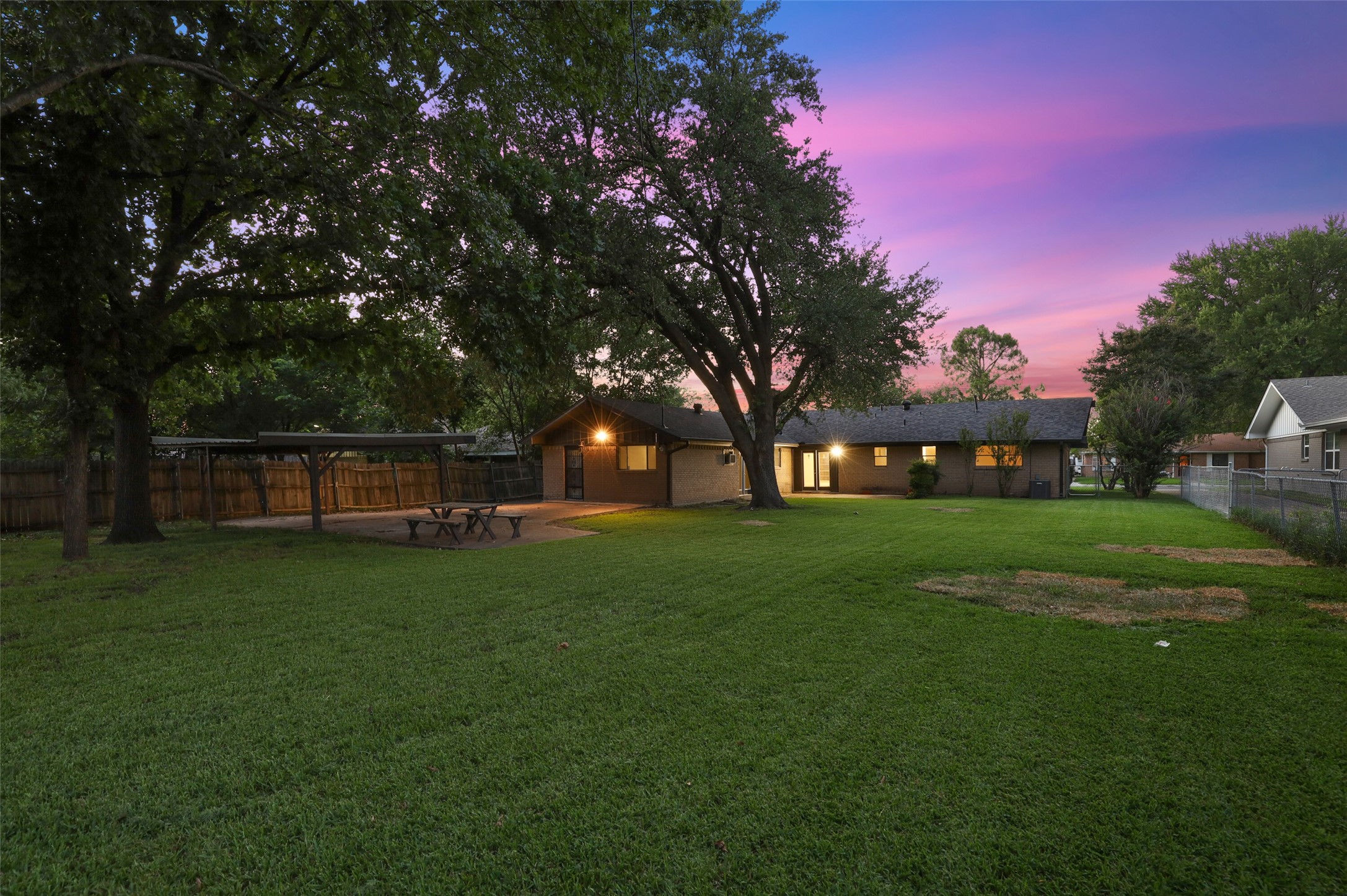 3126 Jubilee Trail Dallas TX 75229