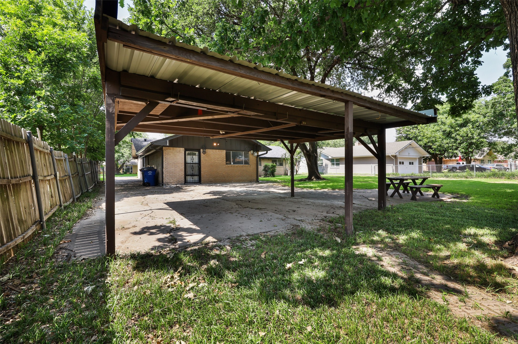 3126 Jubilee Trail Dallas TX 75229