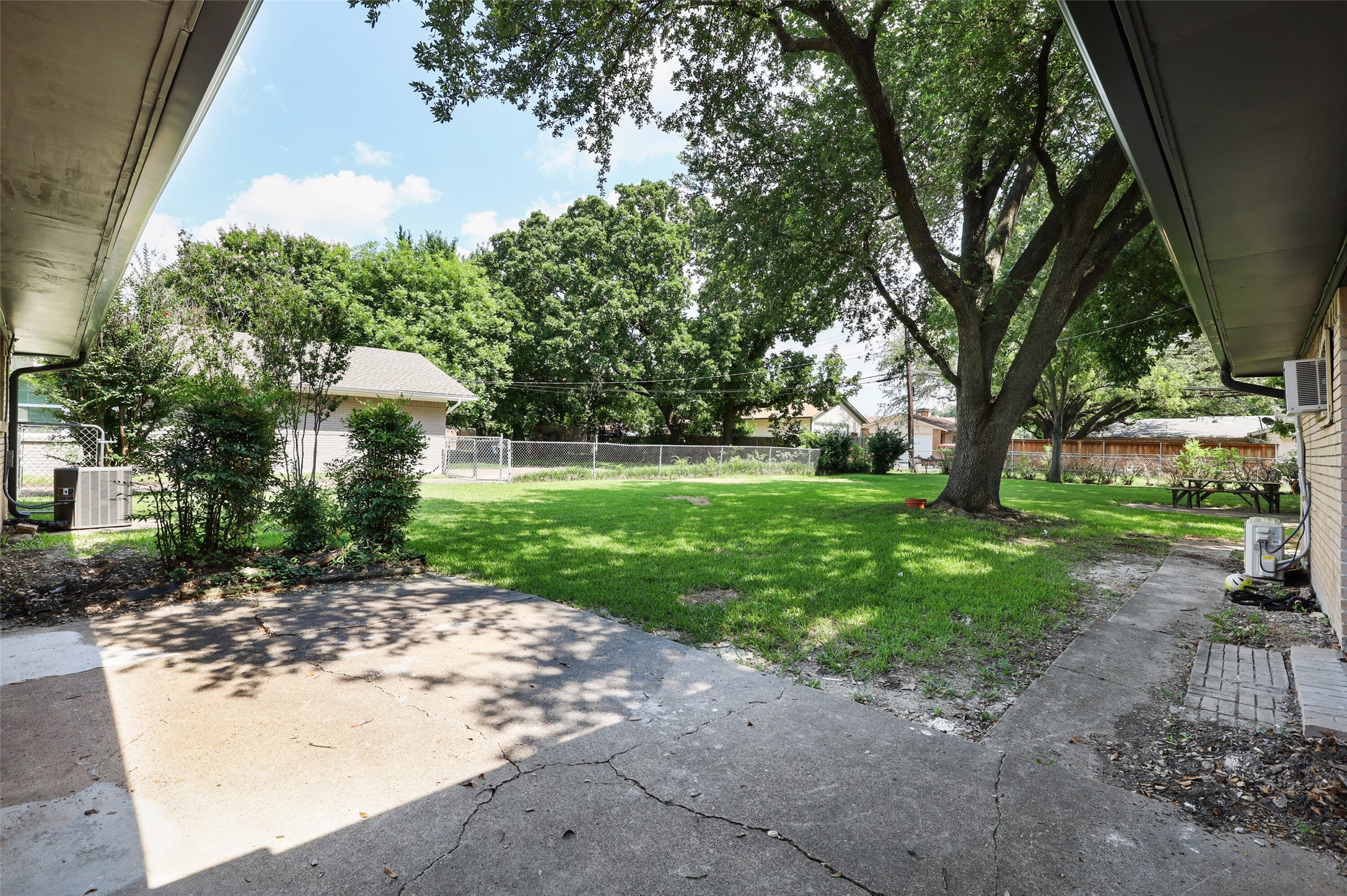 3126 Jubilee Trail Dallas TX 75229