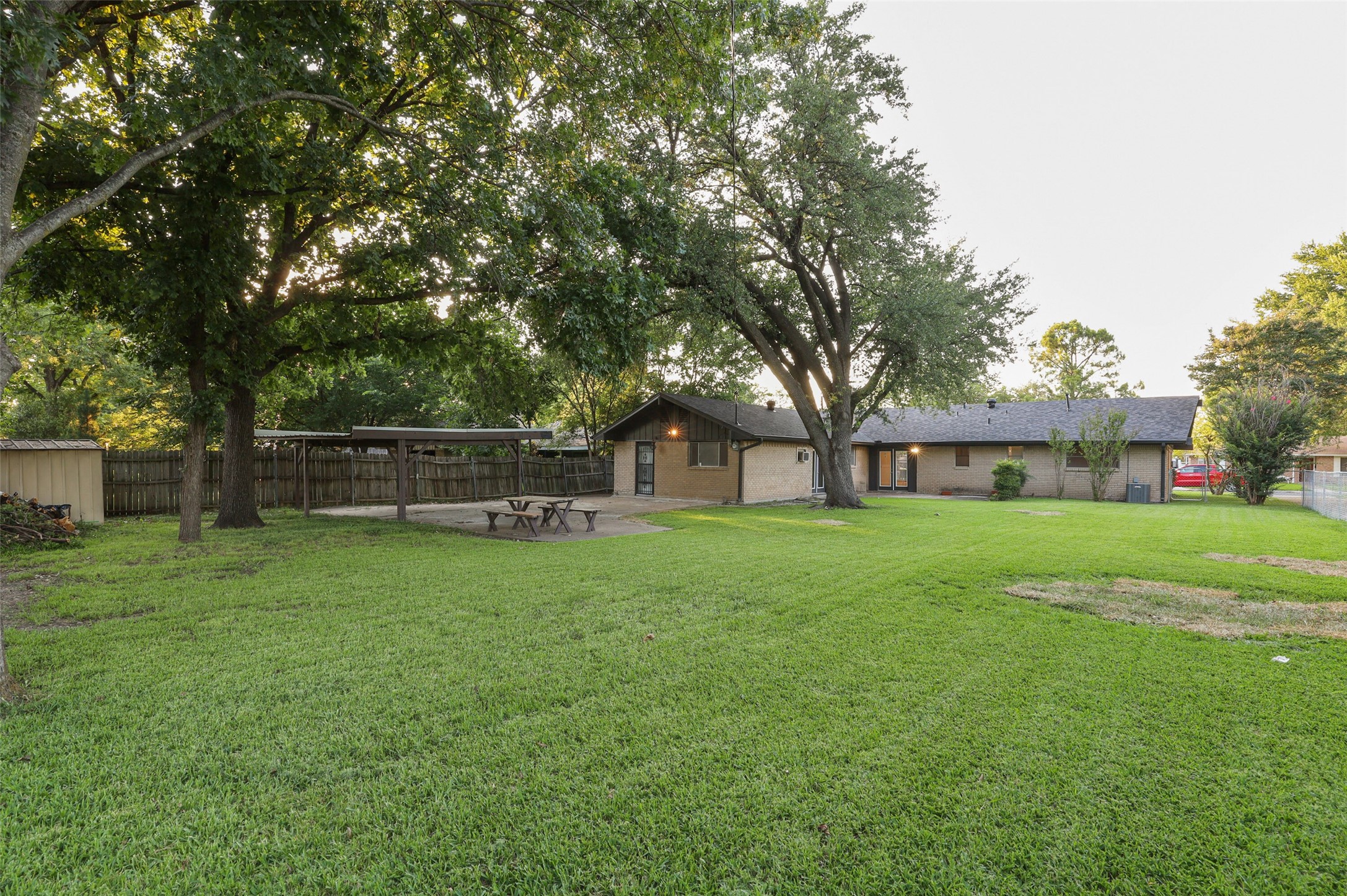 3126 Jubilee Trail Dallas TX 75229