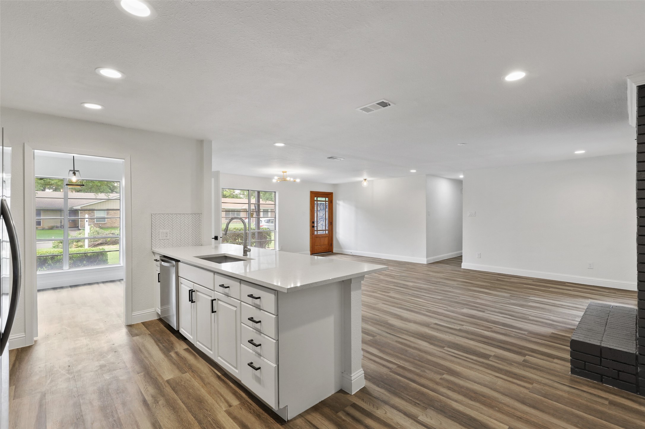 3126 Jubilee Trail Dallas TX 75229