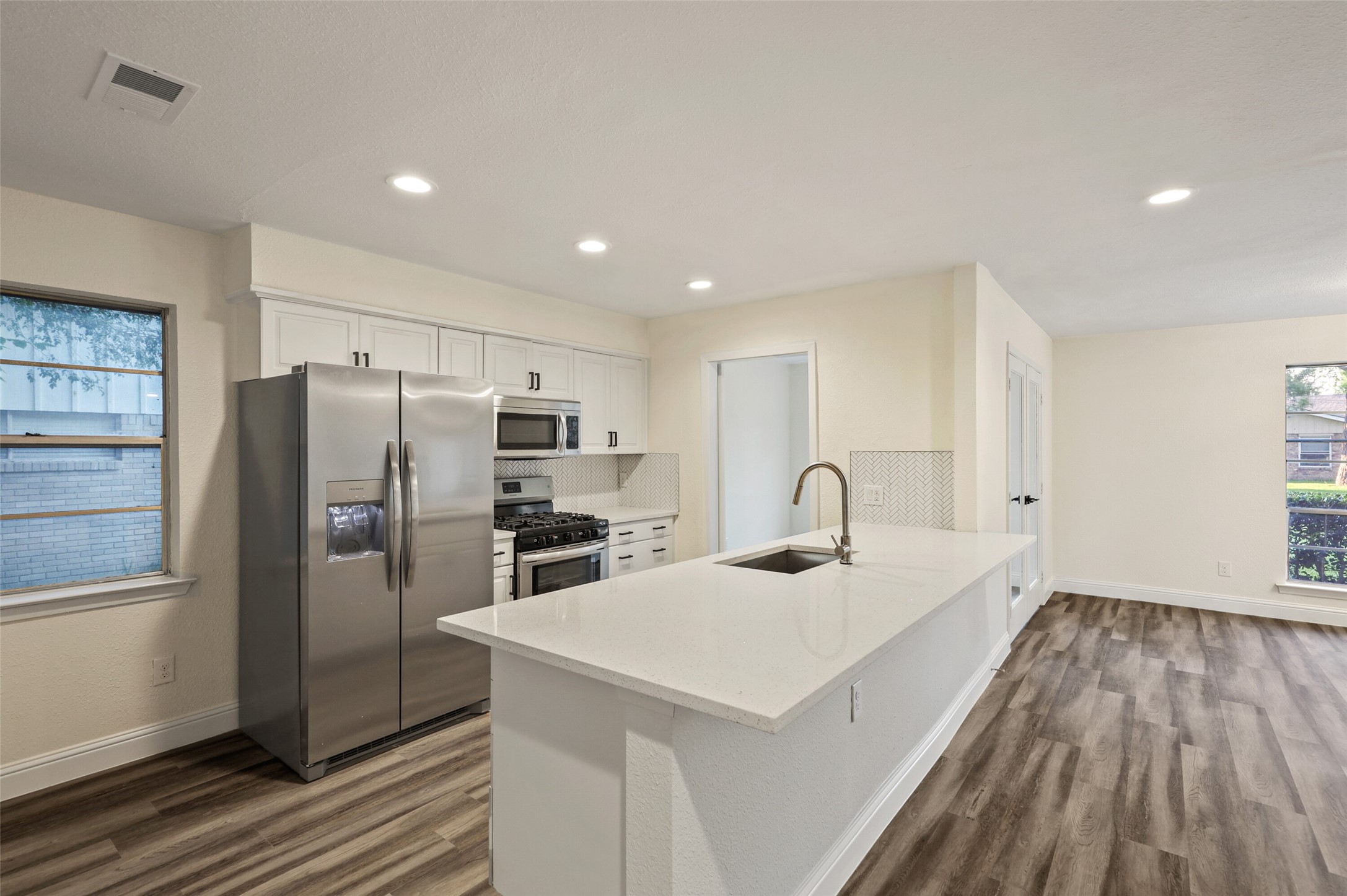 3126 Jubilee Trail Dallas TX 75229