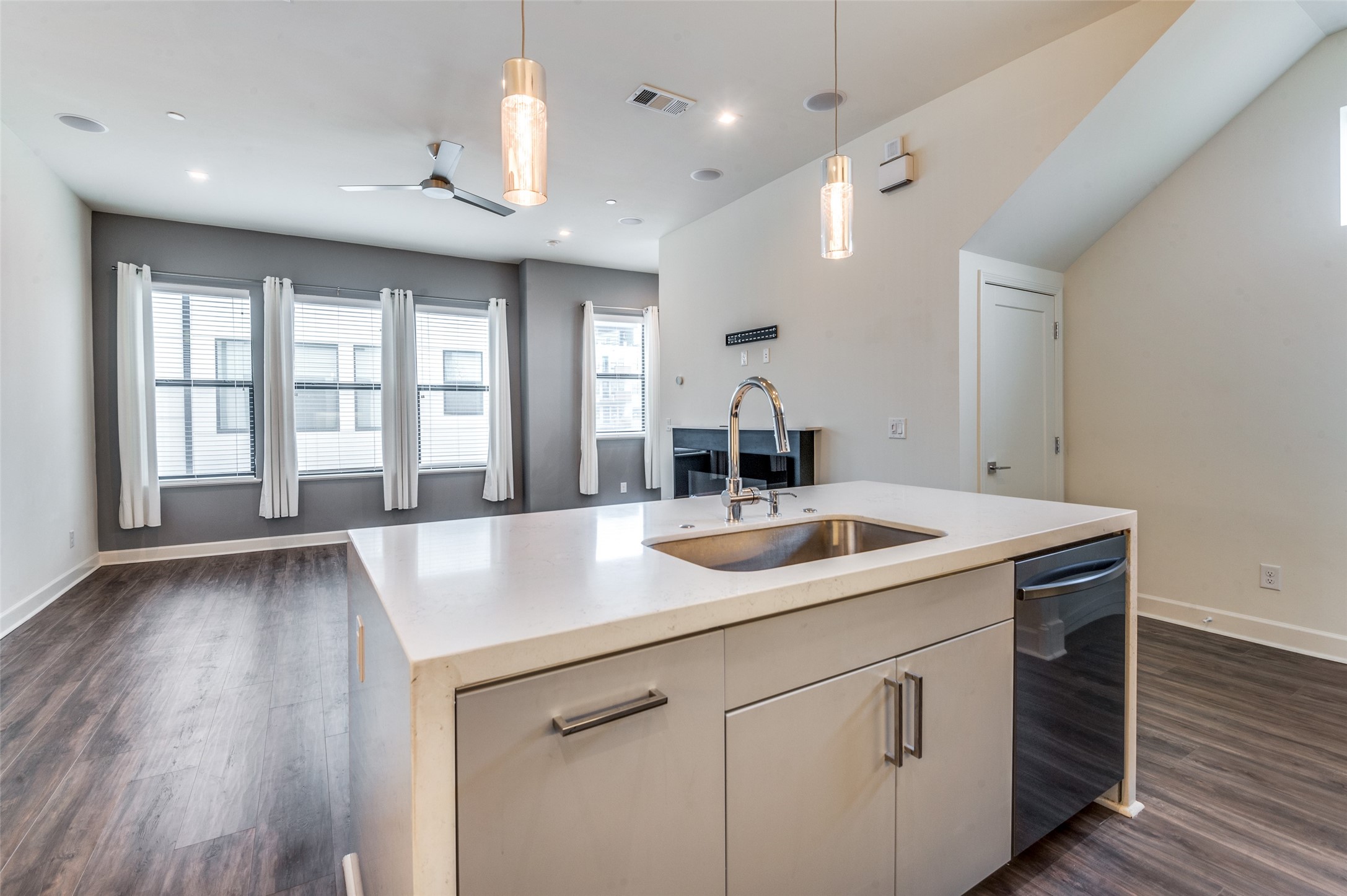 1813 Park Avenue Dallas TX 75215