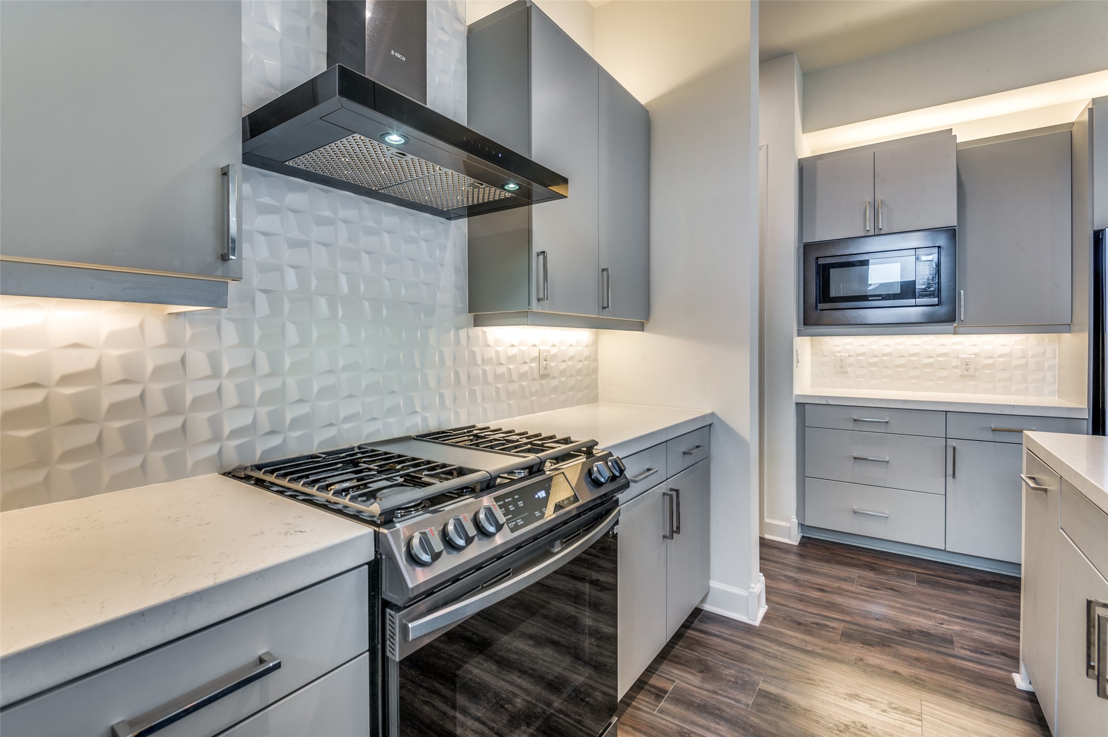 1813 Park Avenue Dallas TX 75215