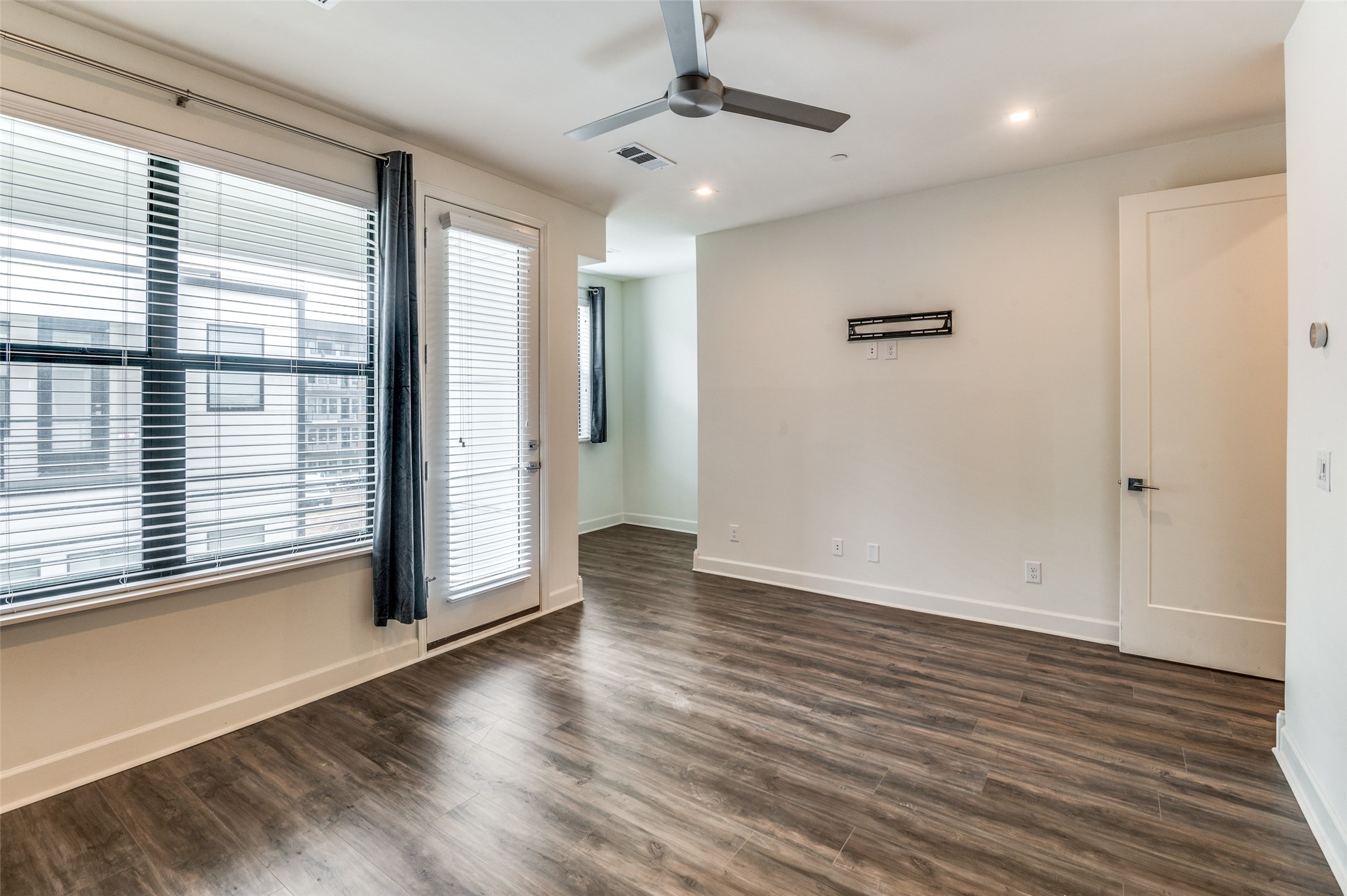 1813 Park Avenue Dallas TX 75215