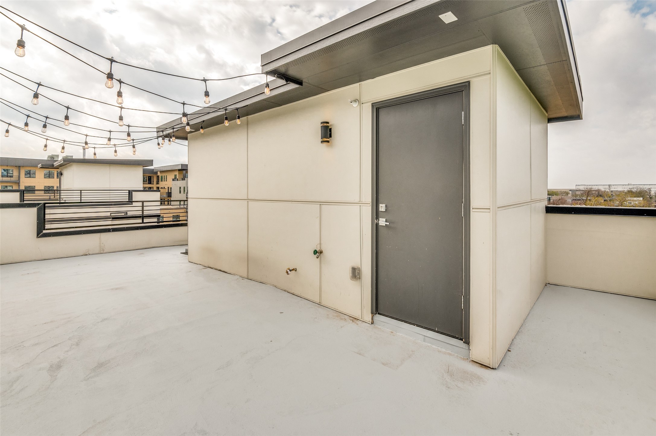 1813 Park Avenue Dallas TX 75215