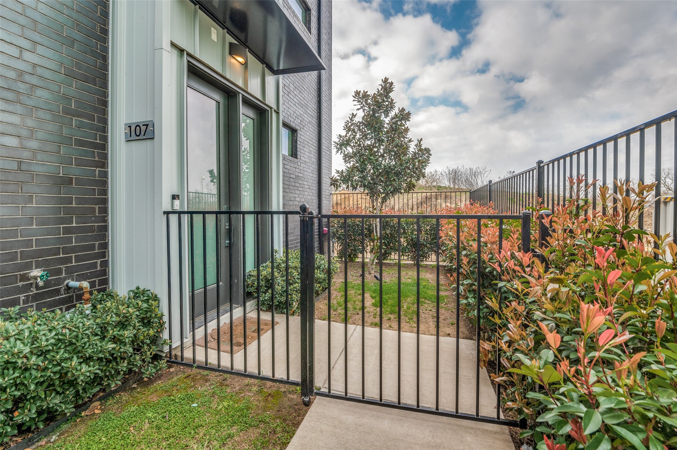 1813 Park Avenue Dallas TX 75215