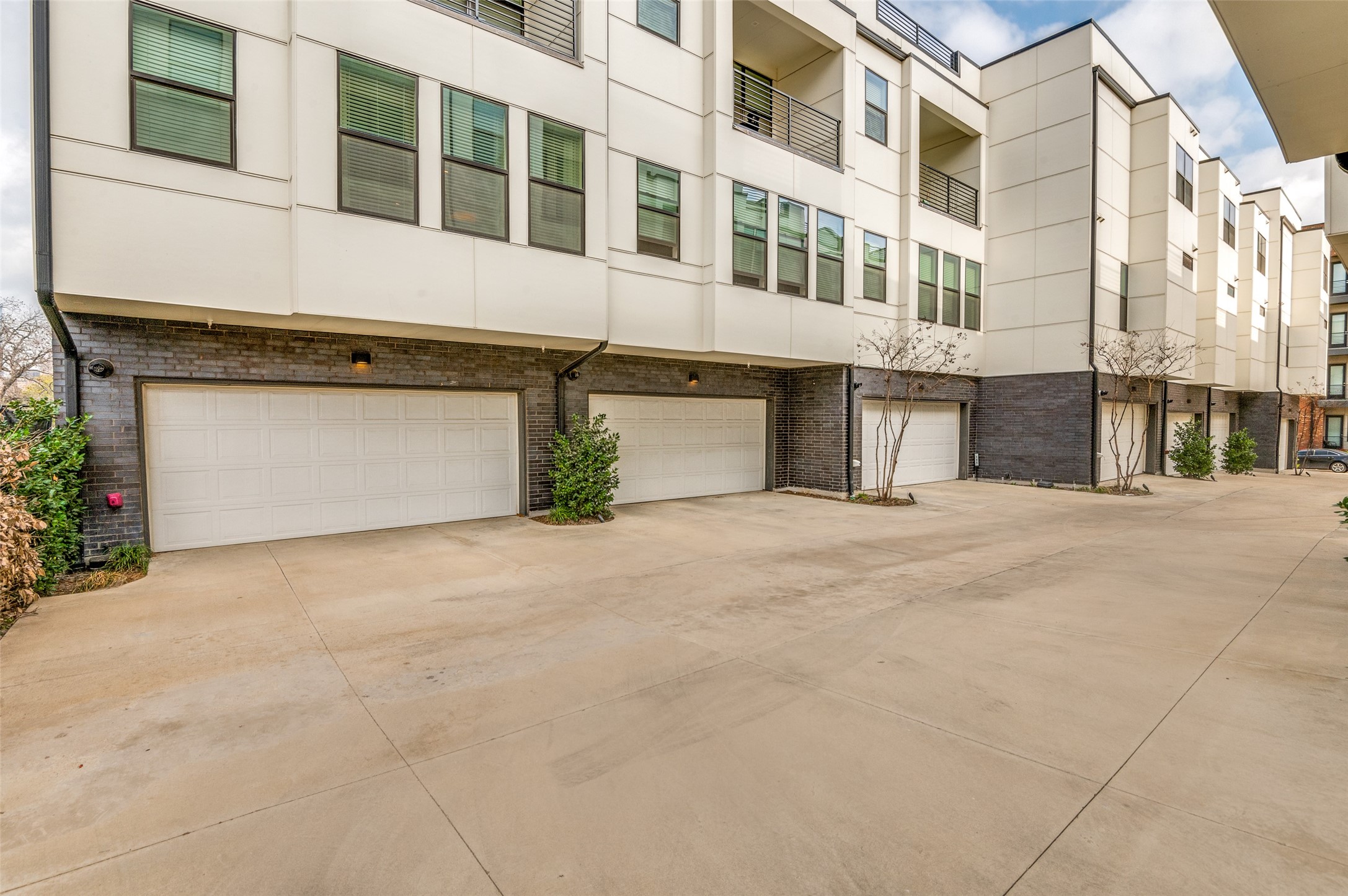1813 Park Avenue Dallas TX 75215