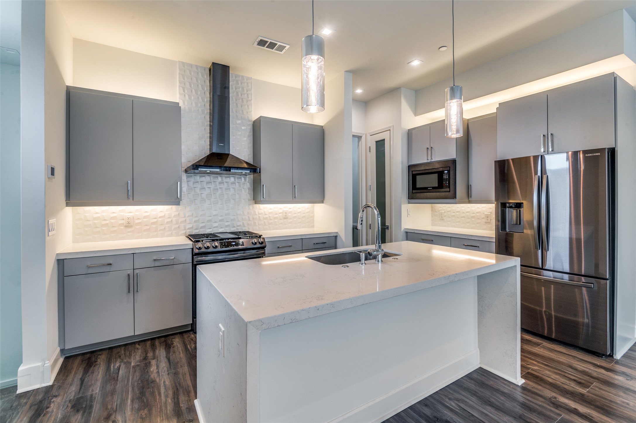 1813 Park Avenue Dallas TX 75215