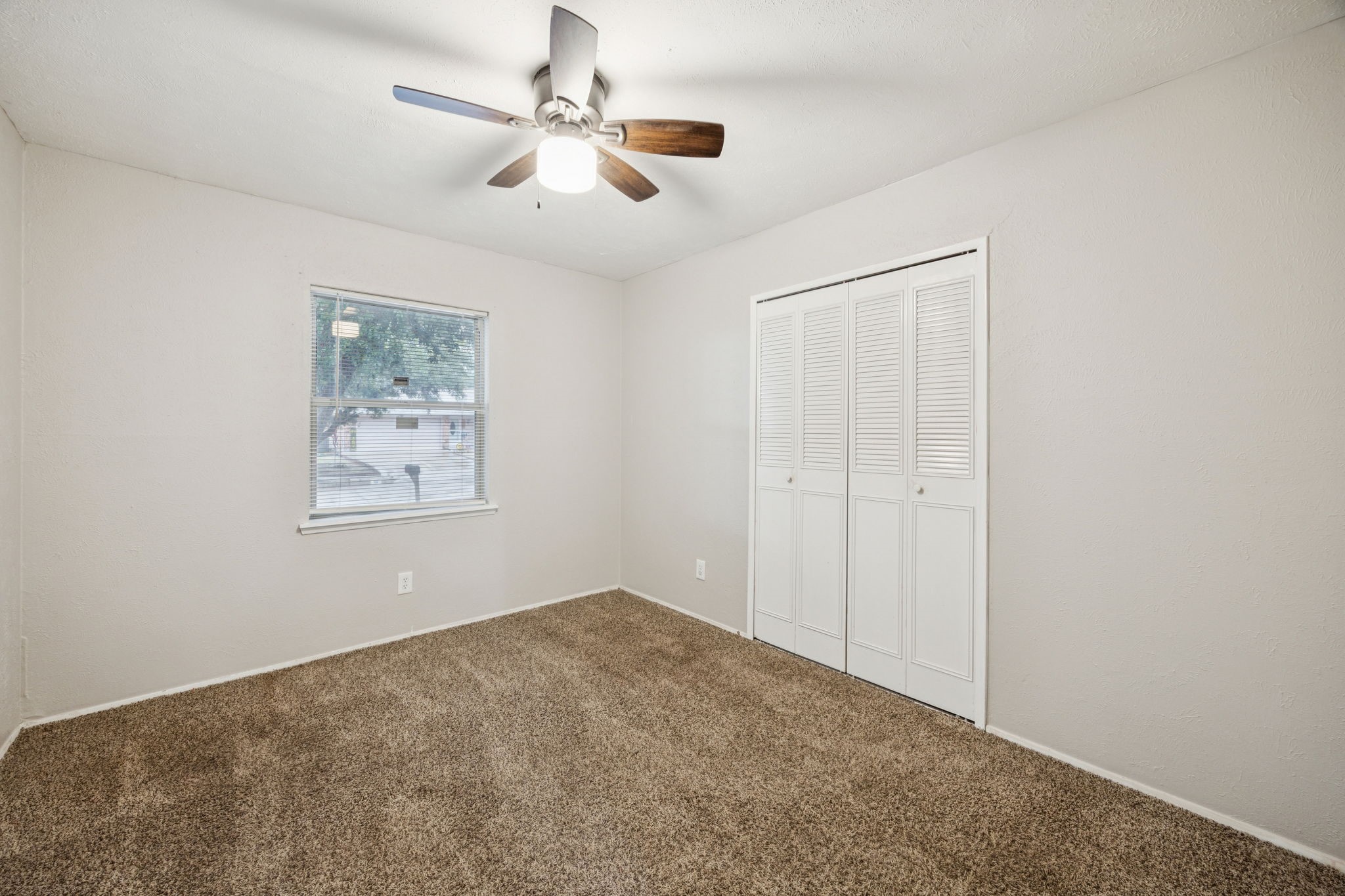 317 E Grenoble Drive Grand Prairie TX 75052