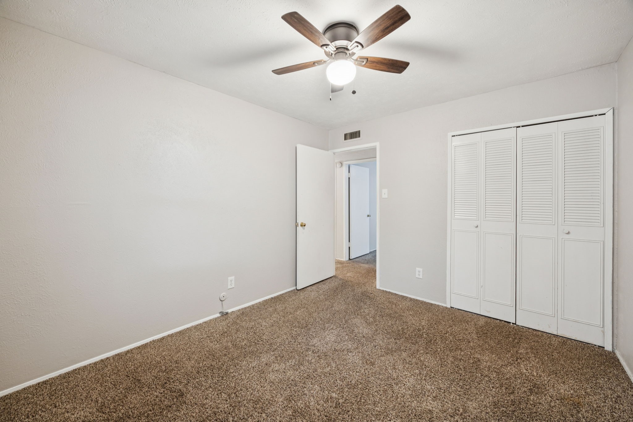 317 E Grenoble Drive Grand Prairie TX 75052