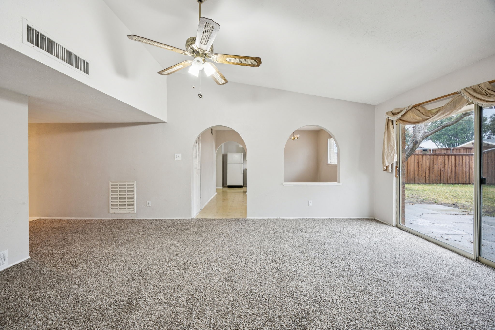 317 E Grenoble Drive Grand Prairie TX 75052
