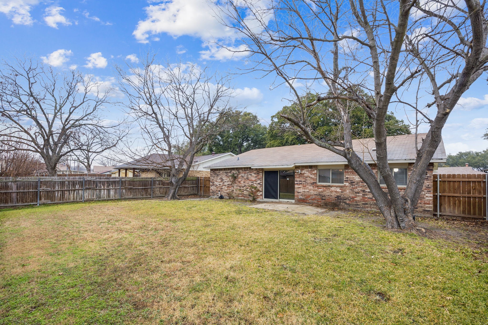 317 E Grenoble Drive Grand Prairie TX 75052