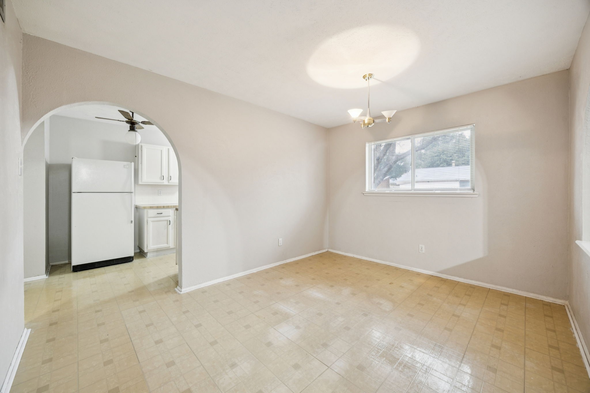317 E Grenoble Drive Grand Prairie TX 75052