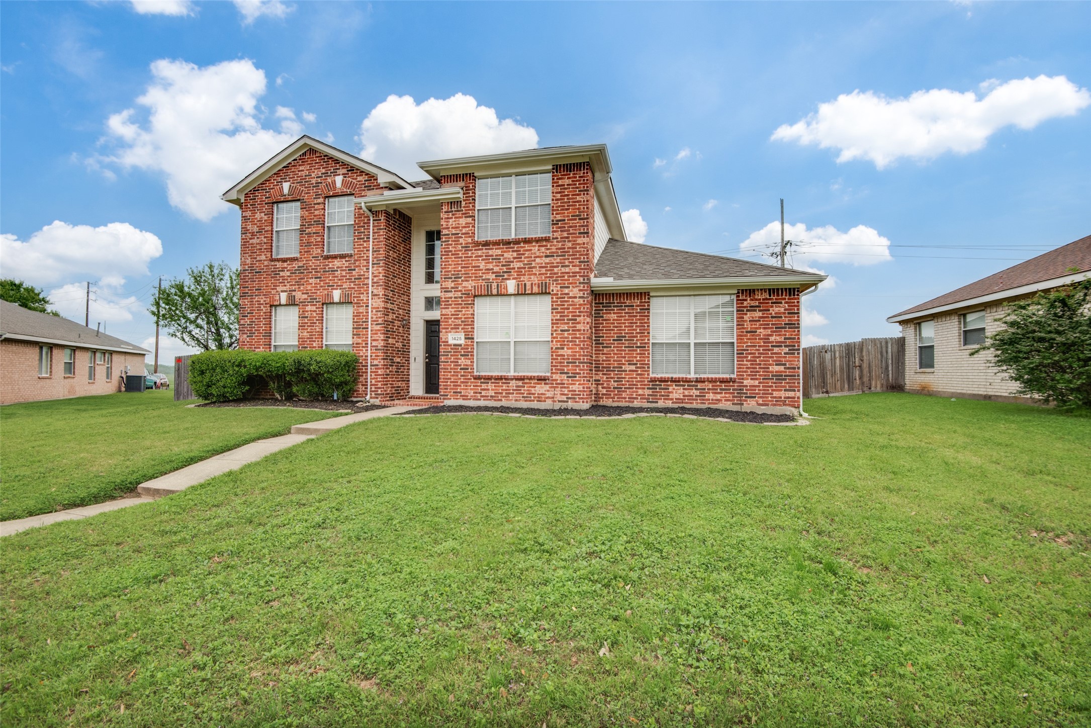 1425 Gatlinburg Circle Desoto TX 75115