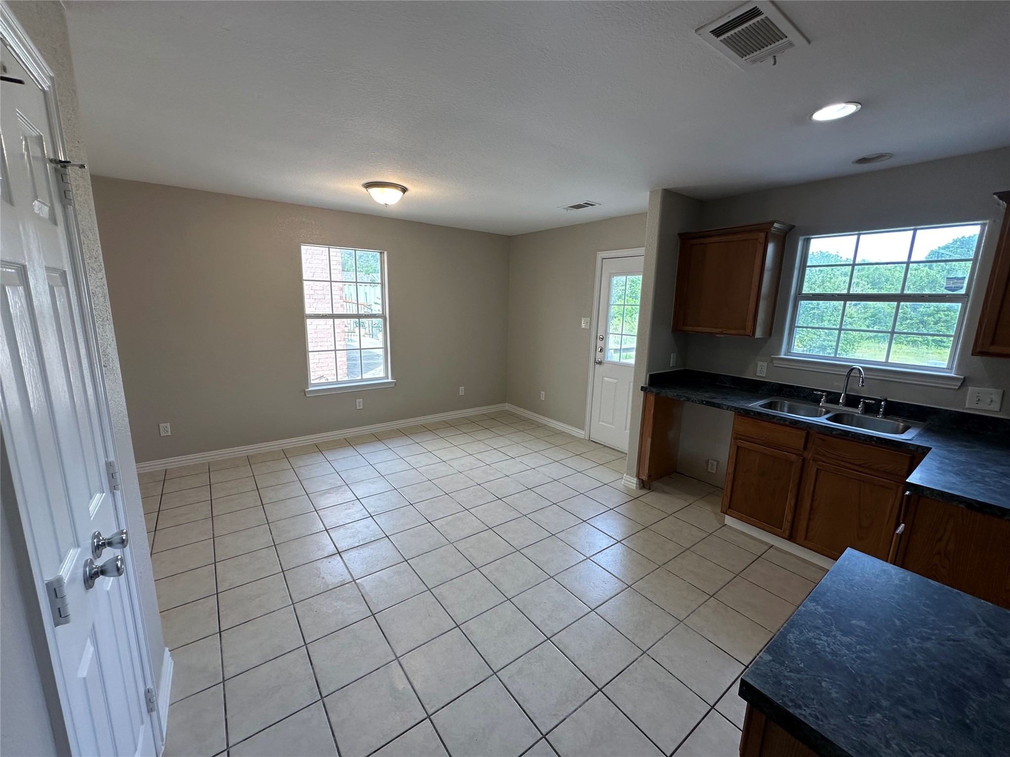 1160 S Belt Line Road Dallas TX 75253