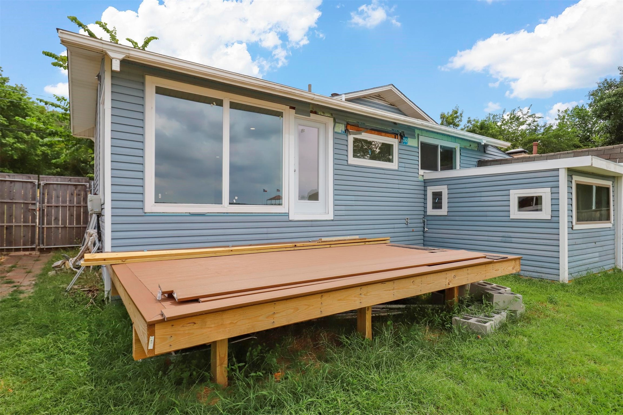 8048 Woodvale Road Fort Worth TX 76135