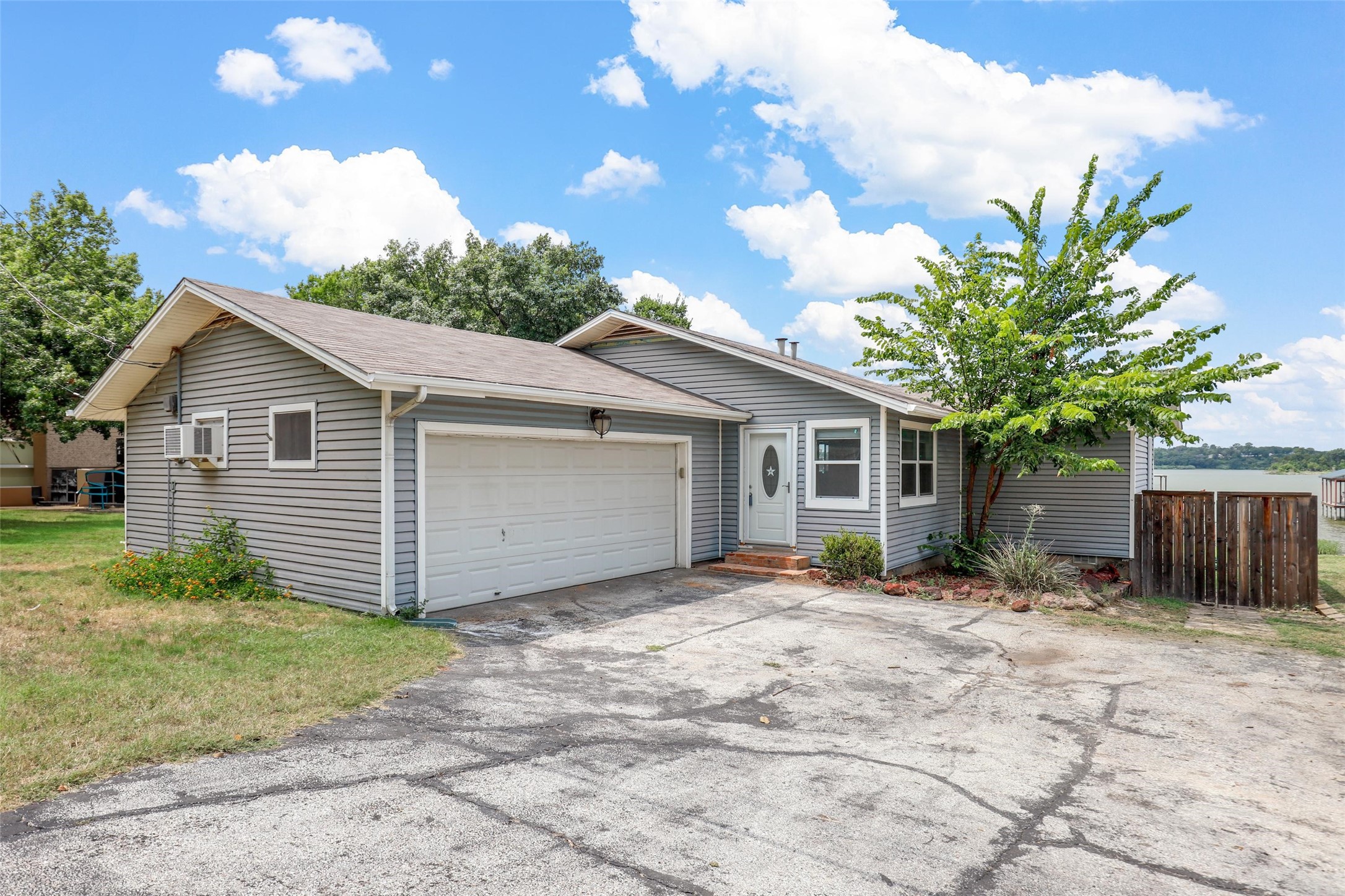 8048 Woodvale Road Fort Worth TX 76135