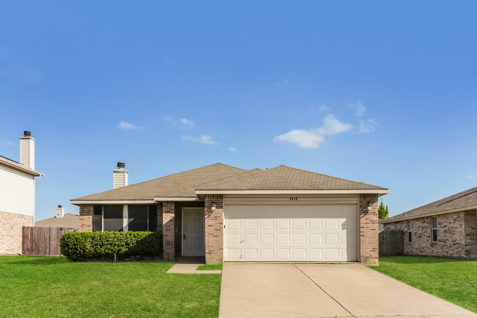 1413 Erin Drive Burleson TX 76028