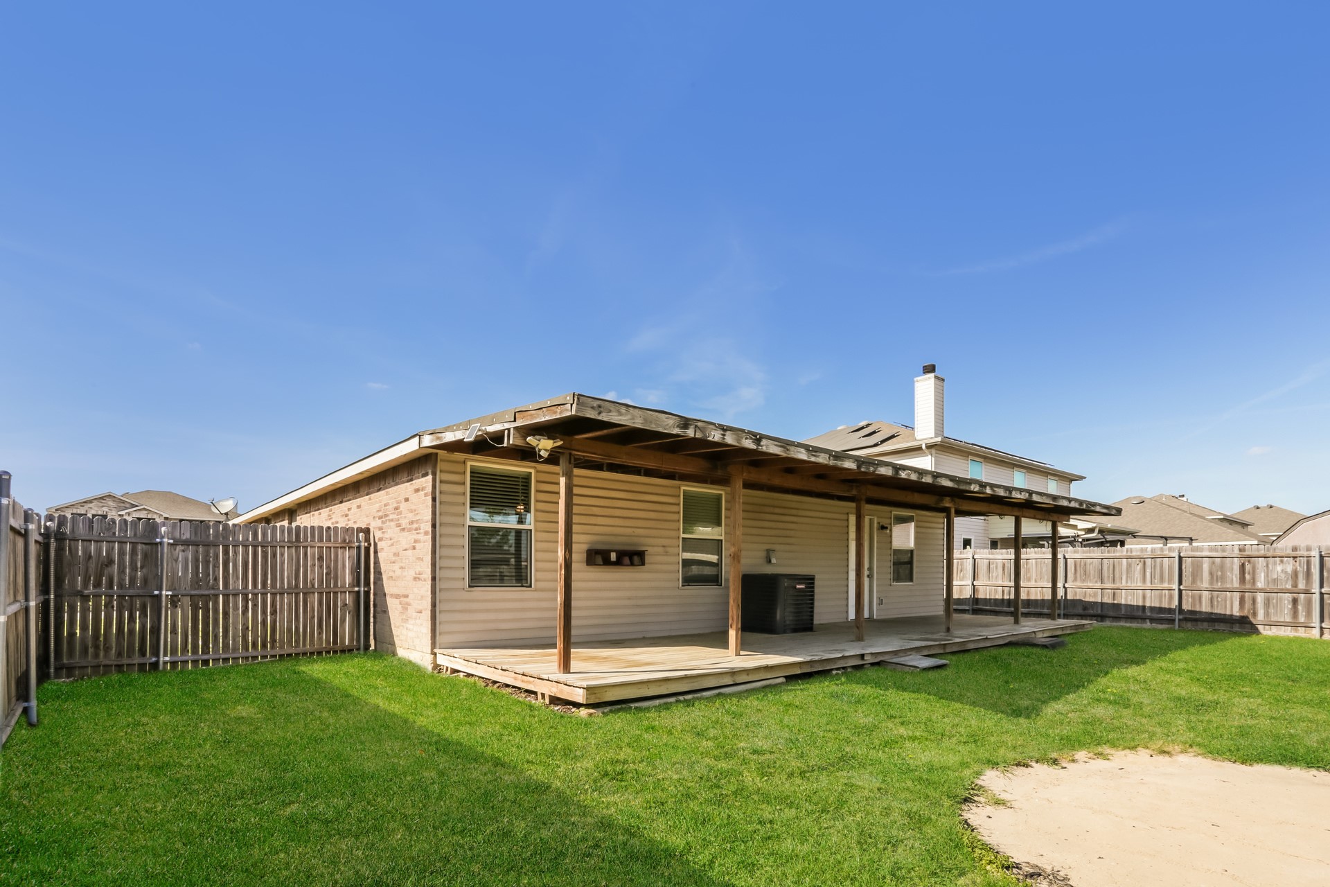 1413 Erin Drive Burleson TX 76028
