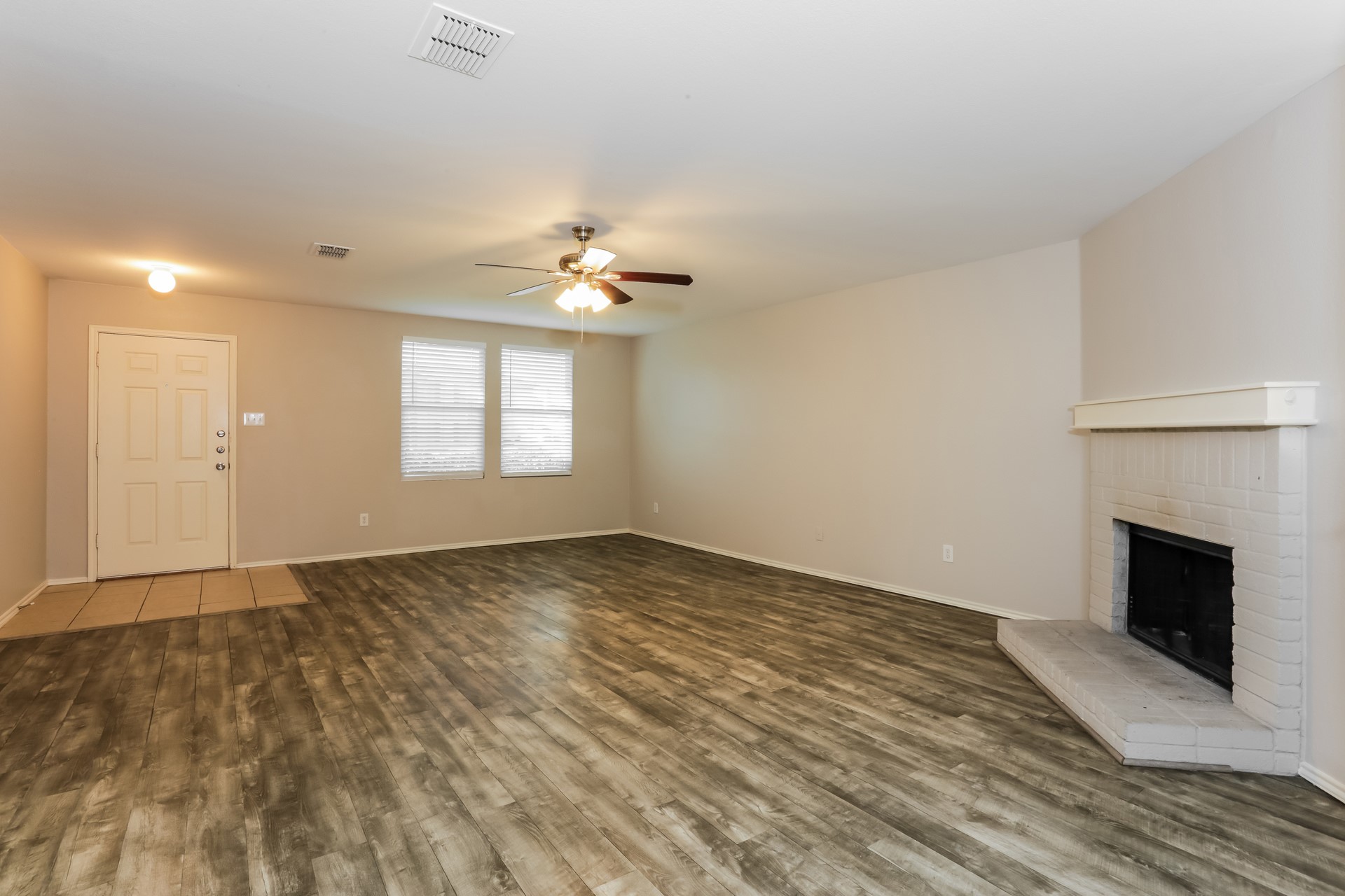1413 Erin Drive Burleson TX 76028