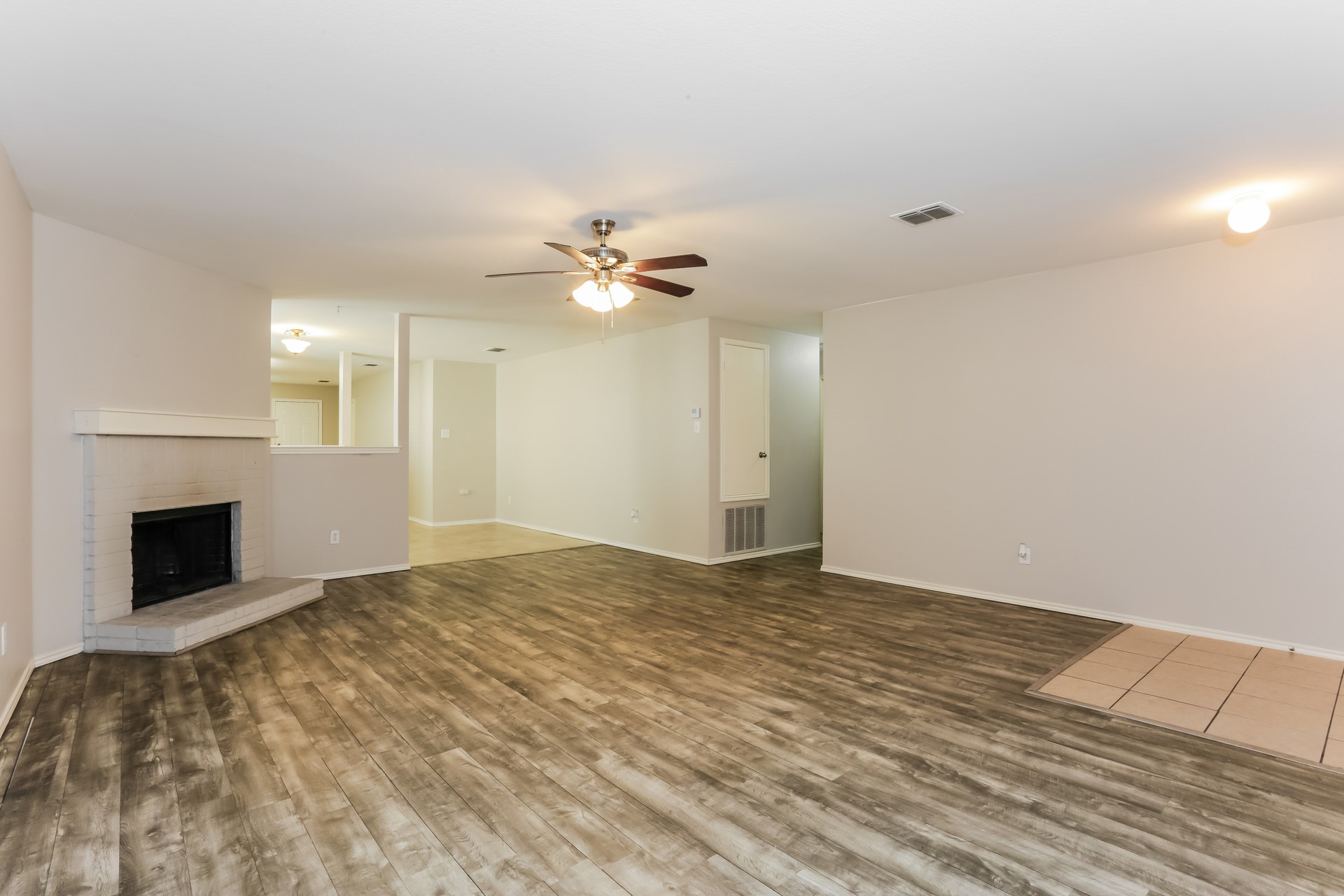 1413 Erin Drive Burleson TX 76028