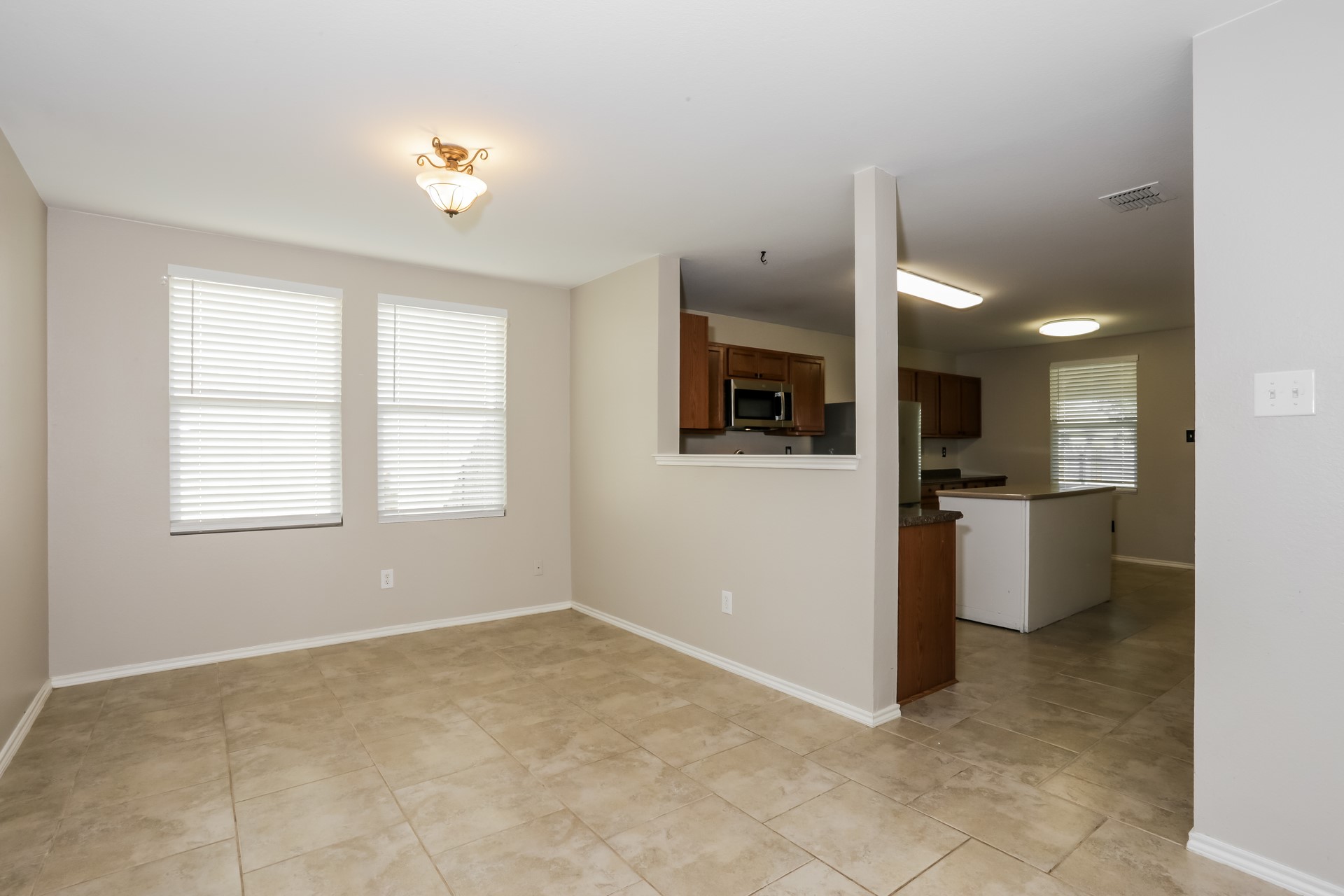 1413 Erin Drive Burleson TX 76028
