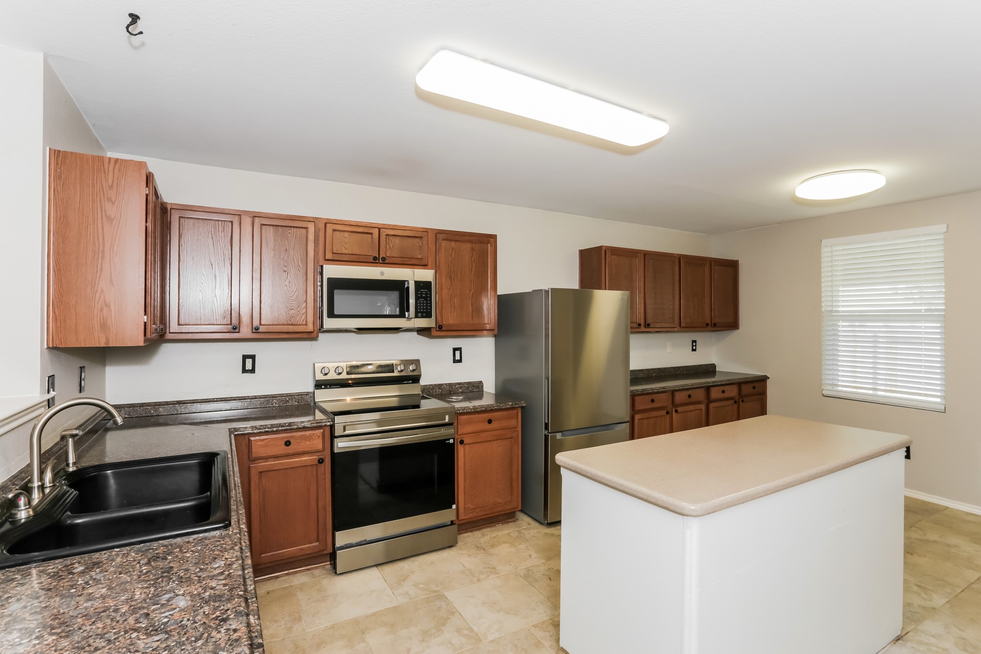1413 Erin Drive Burleson TX 76028