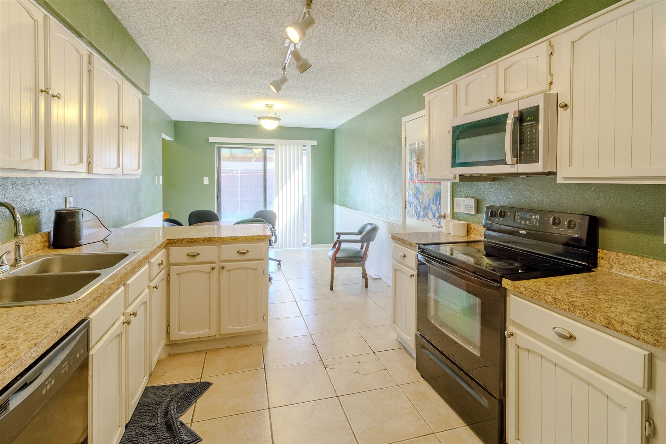 2614 Saint George Drive Garland TX 75044