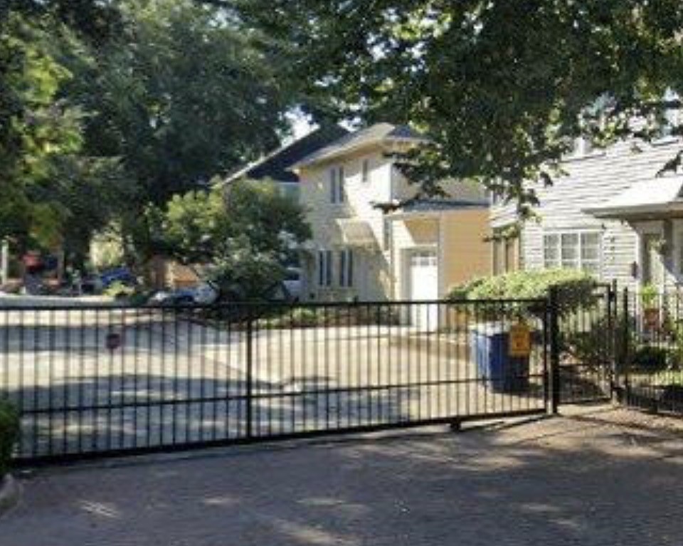 4039 Roswell Street Dallas TX 75219