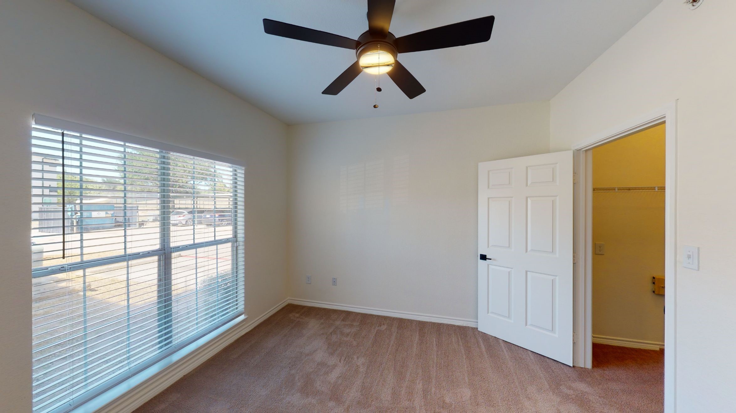 1600 N 9th Street Midlothian TX 76065