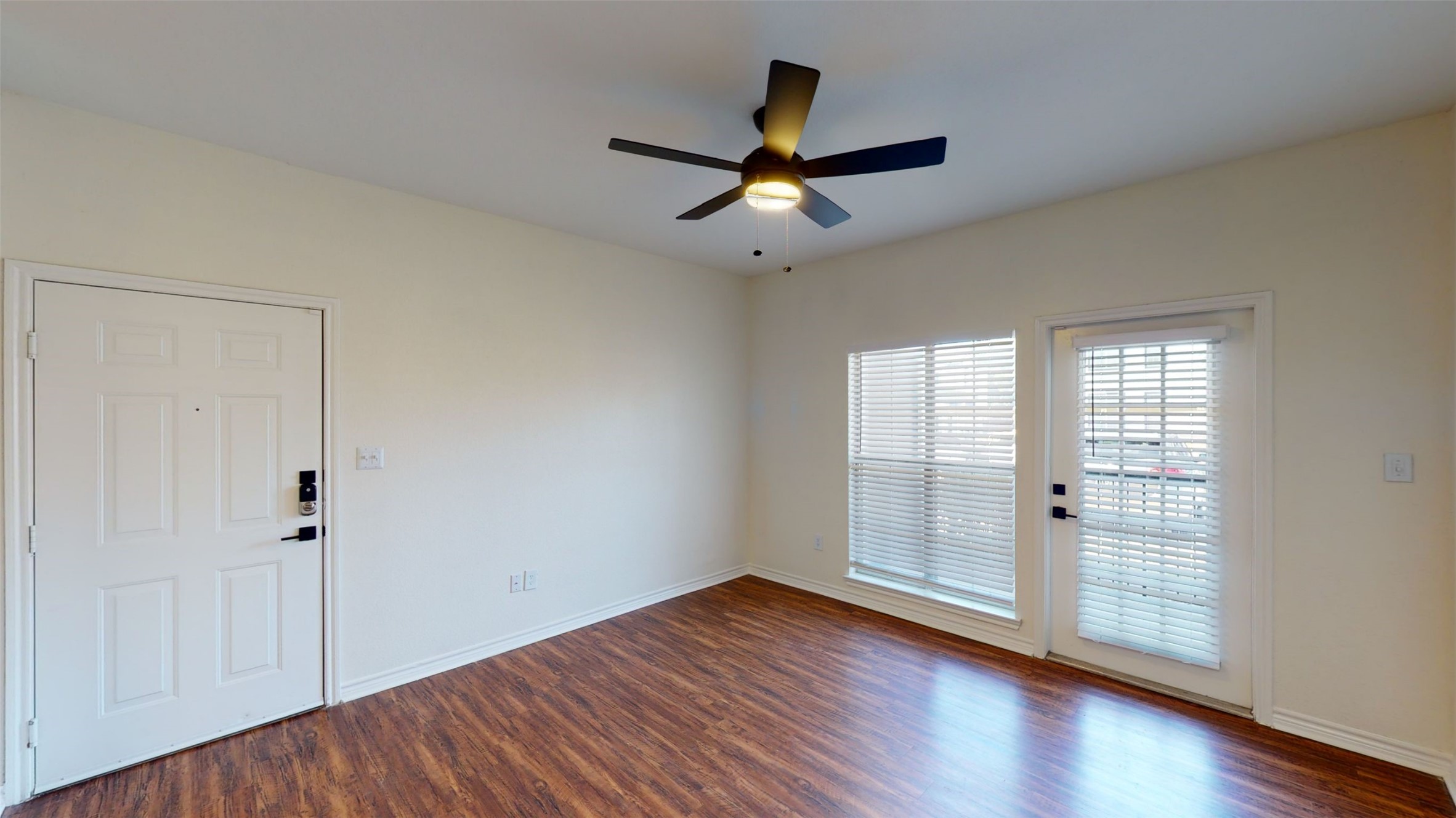 1600 N 9th Street Midlothian TX 76065