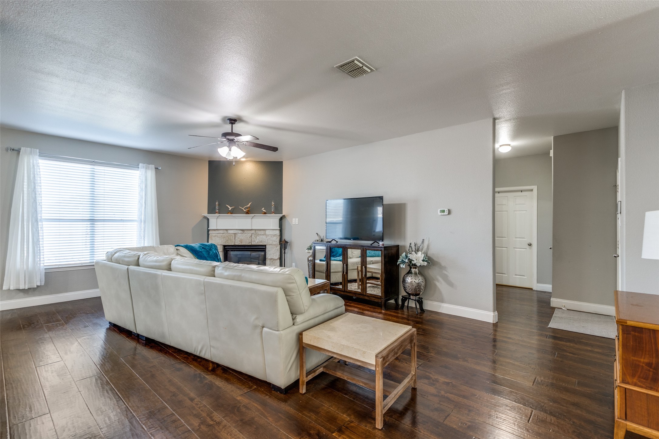 1427 Hanover Lane Van Alstyne TX 75495