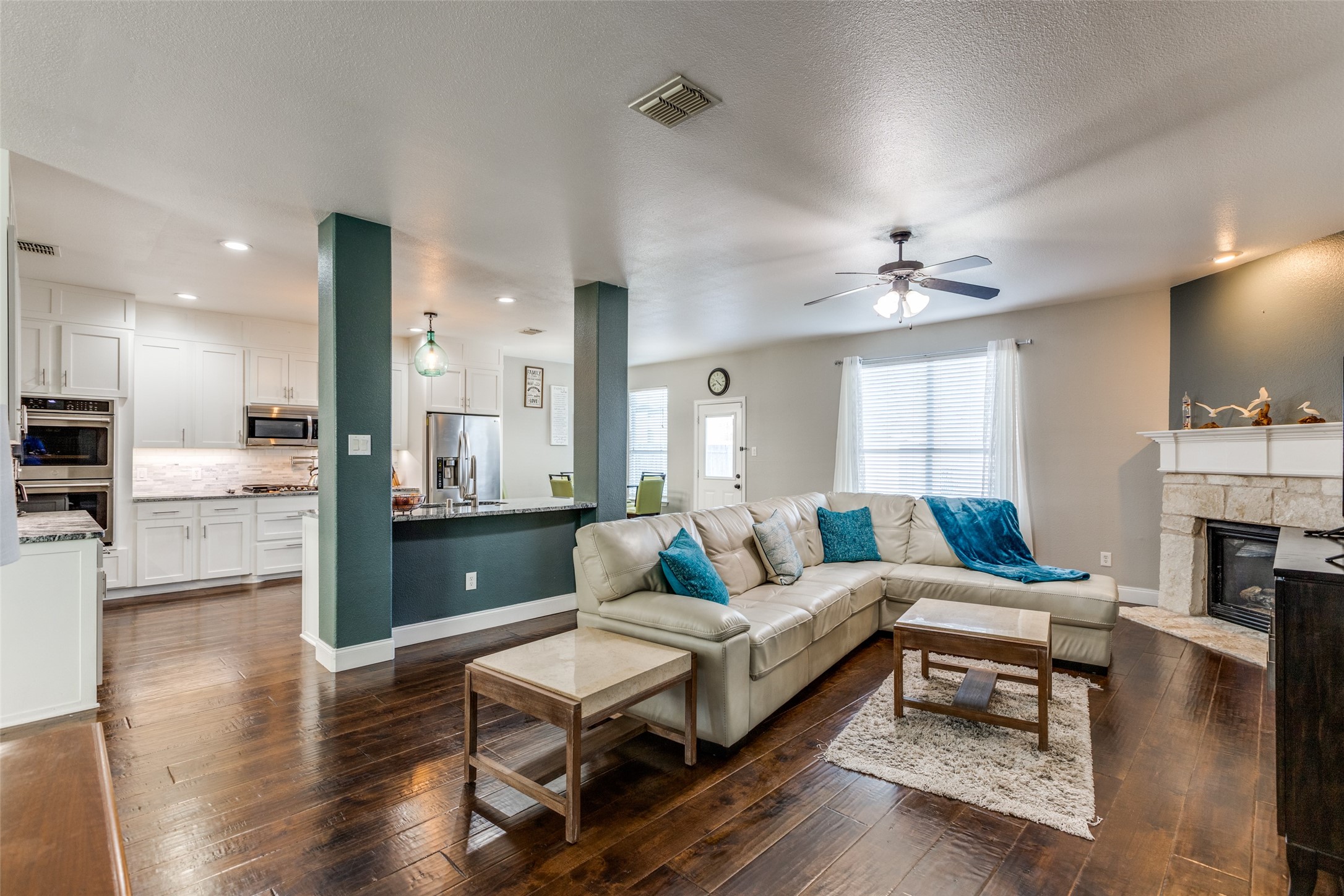 1427 Hanover Lane Van Alstyne TX 75495
