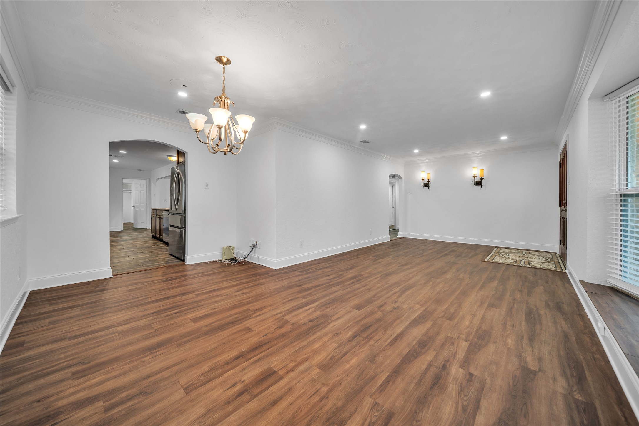 2516 Pinebluff Drive Dallas TX 75228