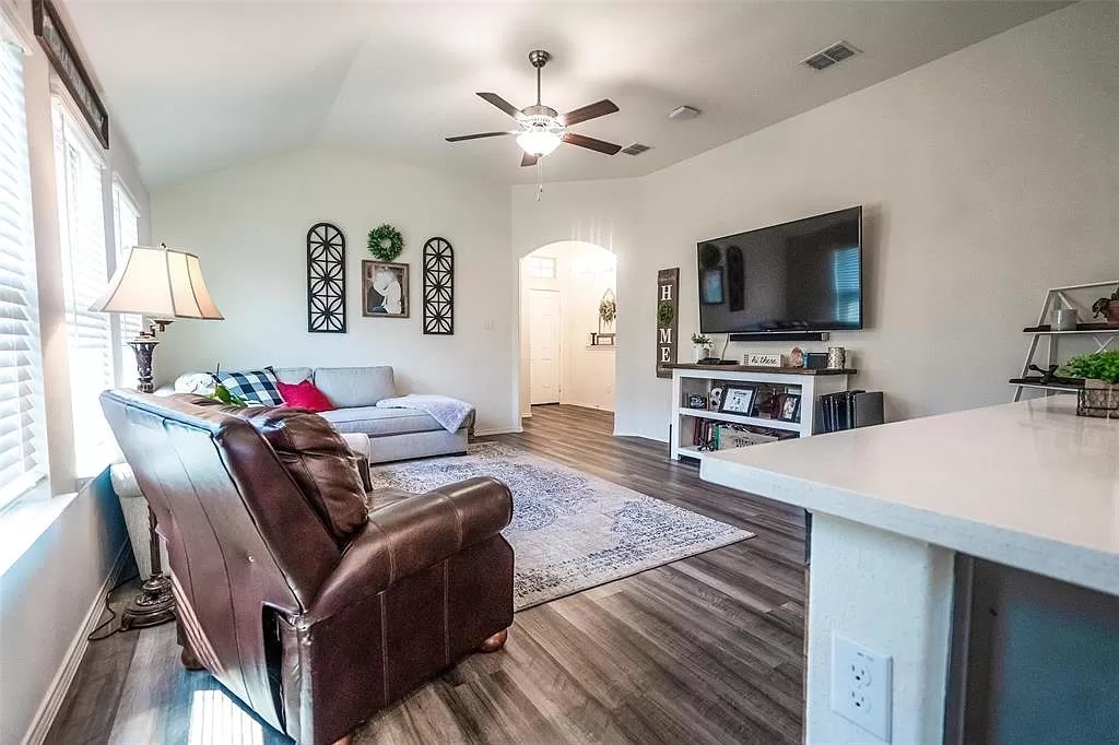 5344 Brahma Trail Fort Worth TX 76179