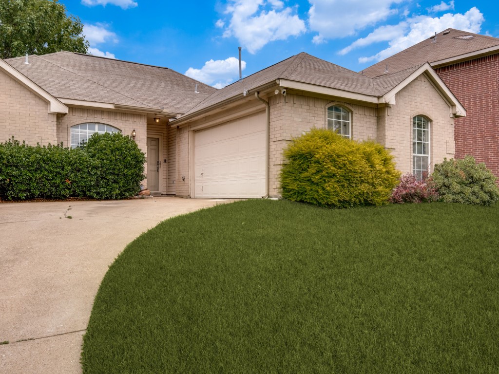 4528 Saint Francis Avenue Dallas TX 75227