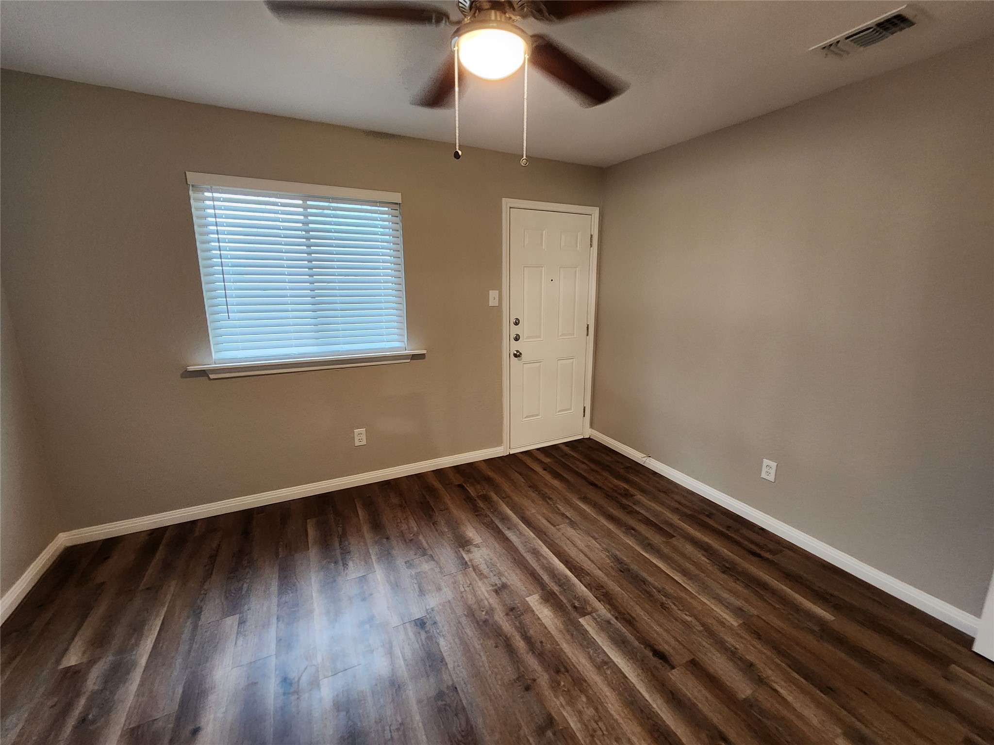 348 Spring Branch Lane Kennedale TX 76060