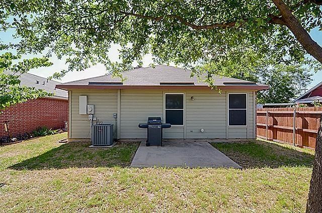 3112 Fairfield Drive Grand Prairie TX 75052