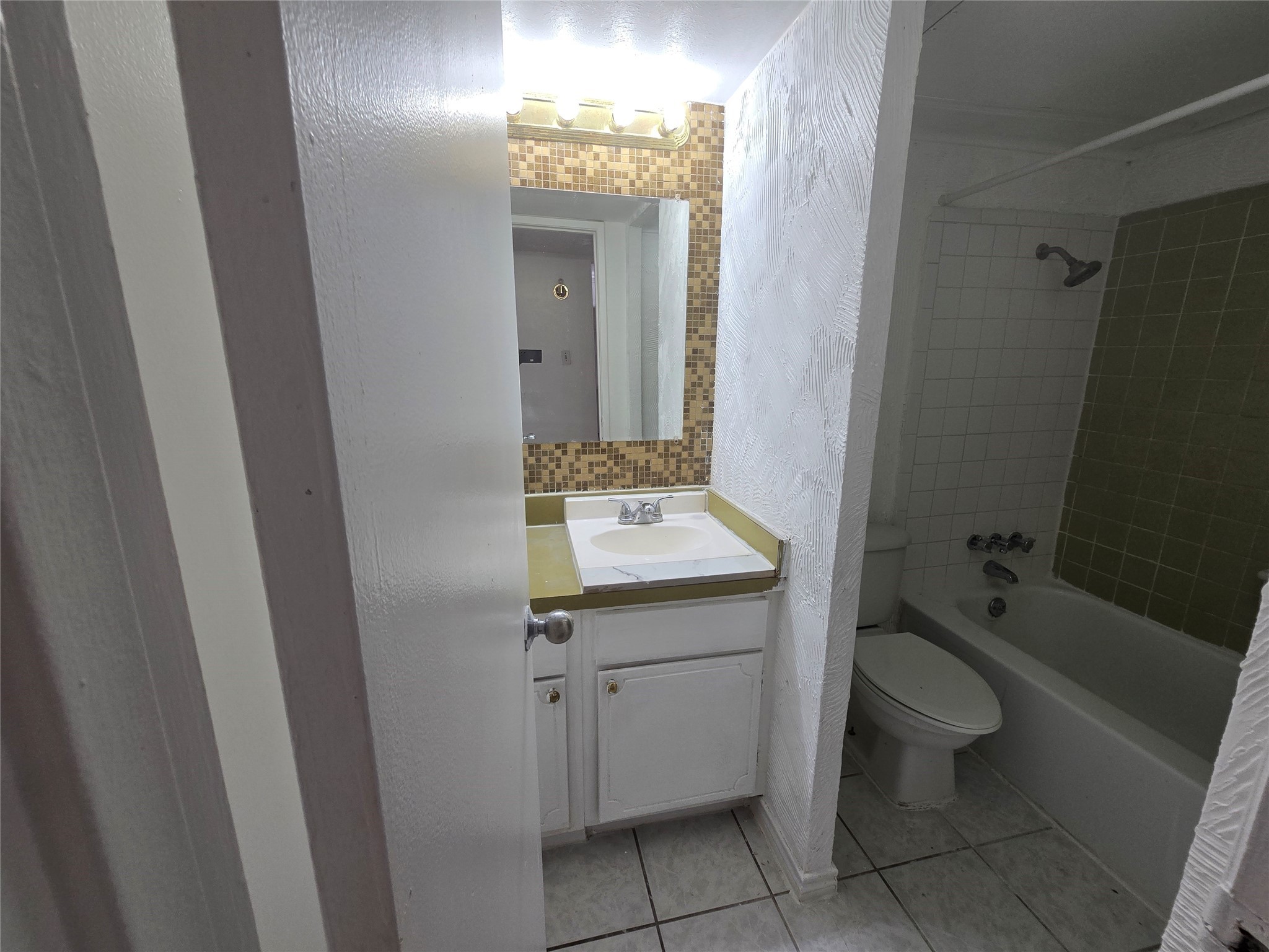 8071 Meadow Road Dallas TX 75231