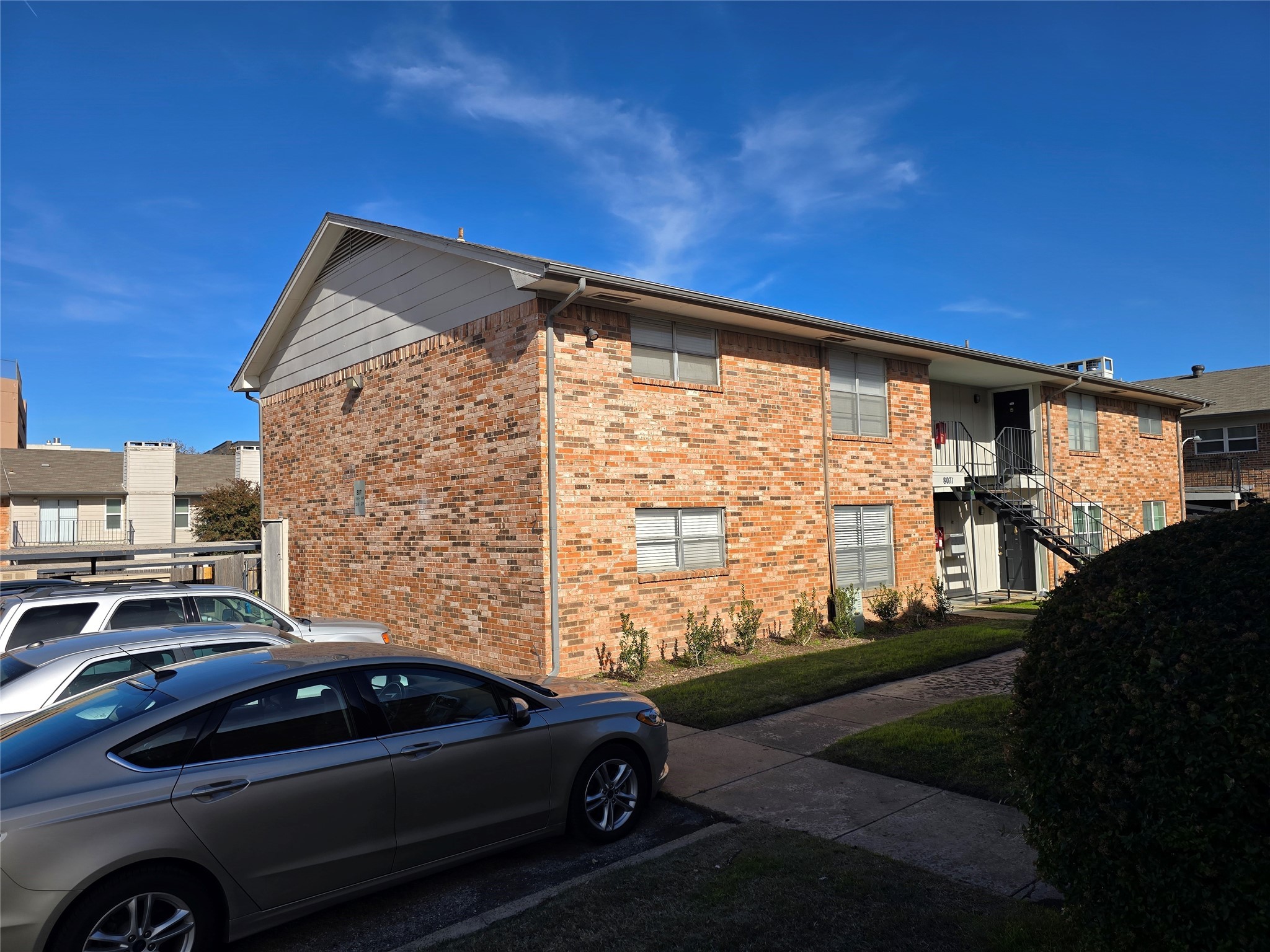8071 Meadow Road Dallas TX 75231