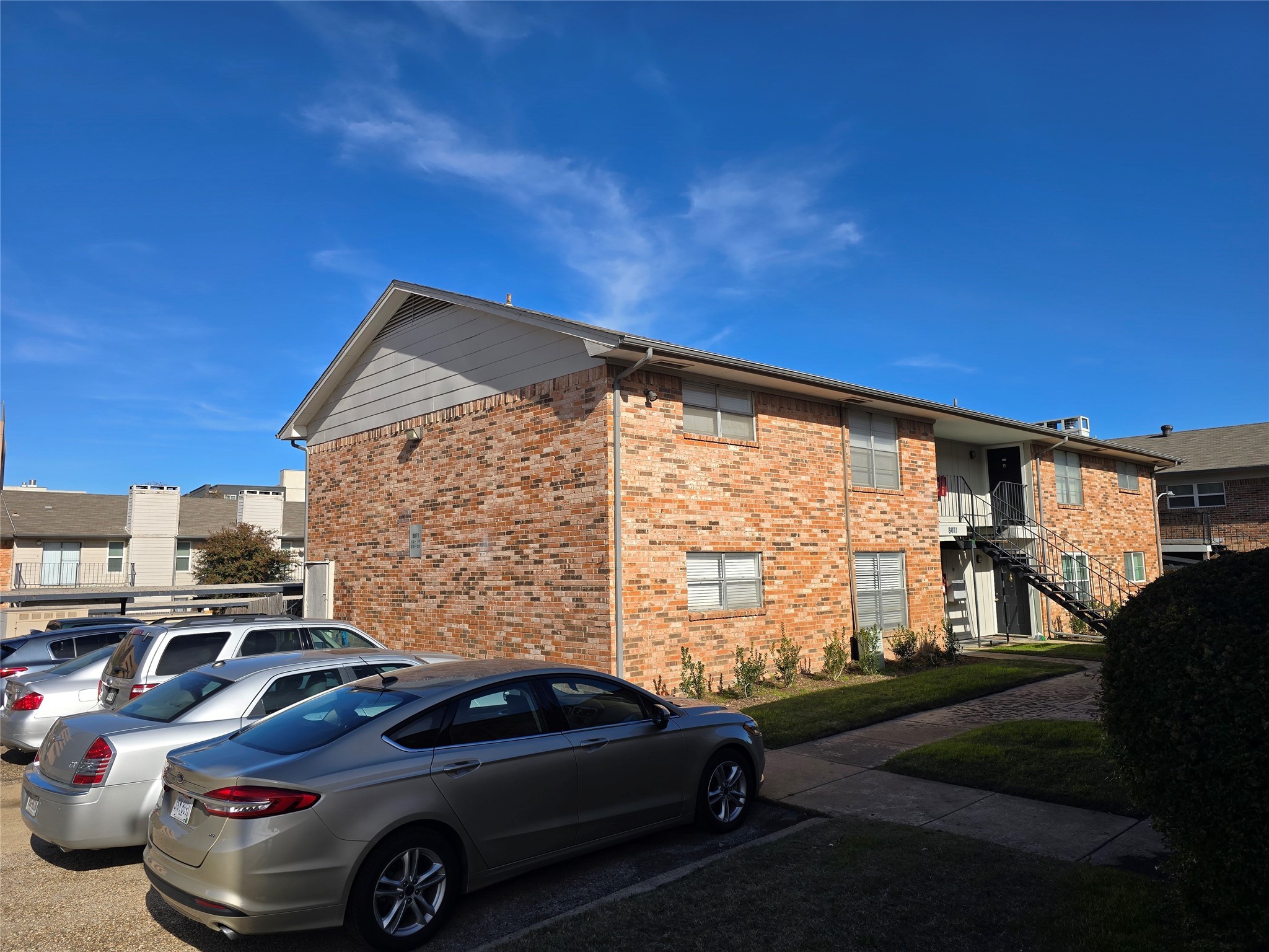 8071 Meadow Road Dallas TX 75231