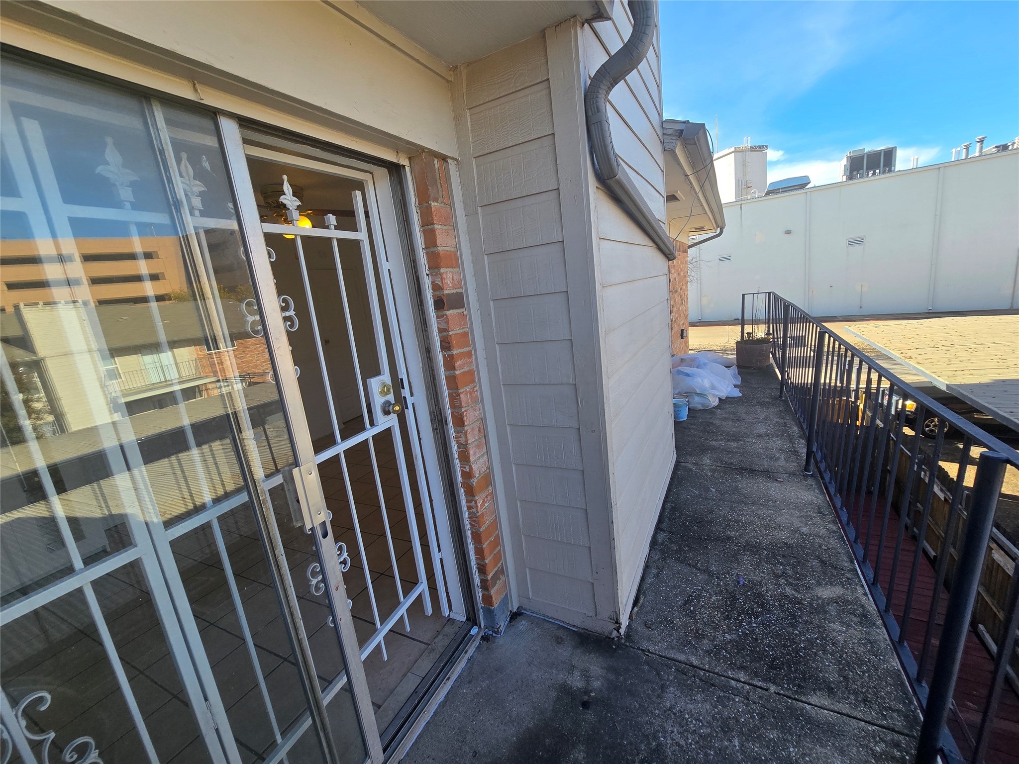 8071 Meadow Road Dallas TX 75231