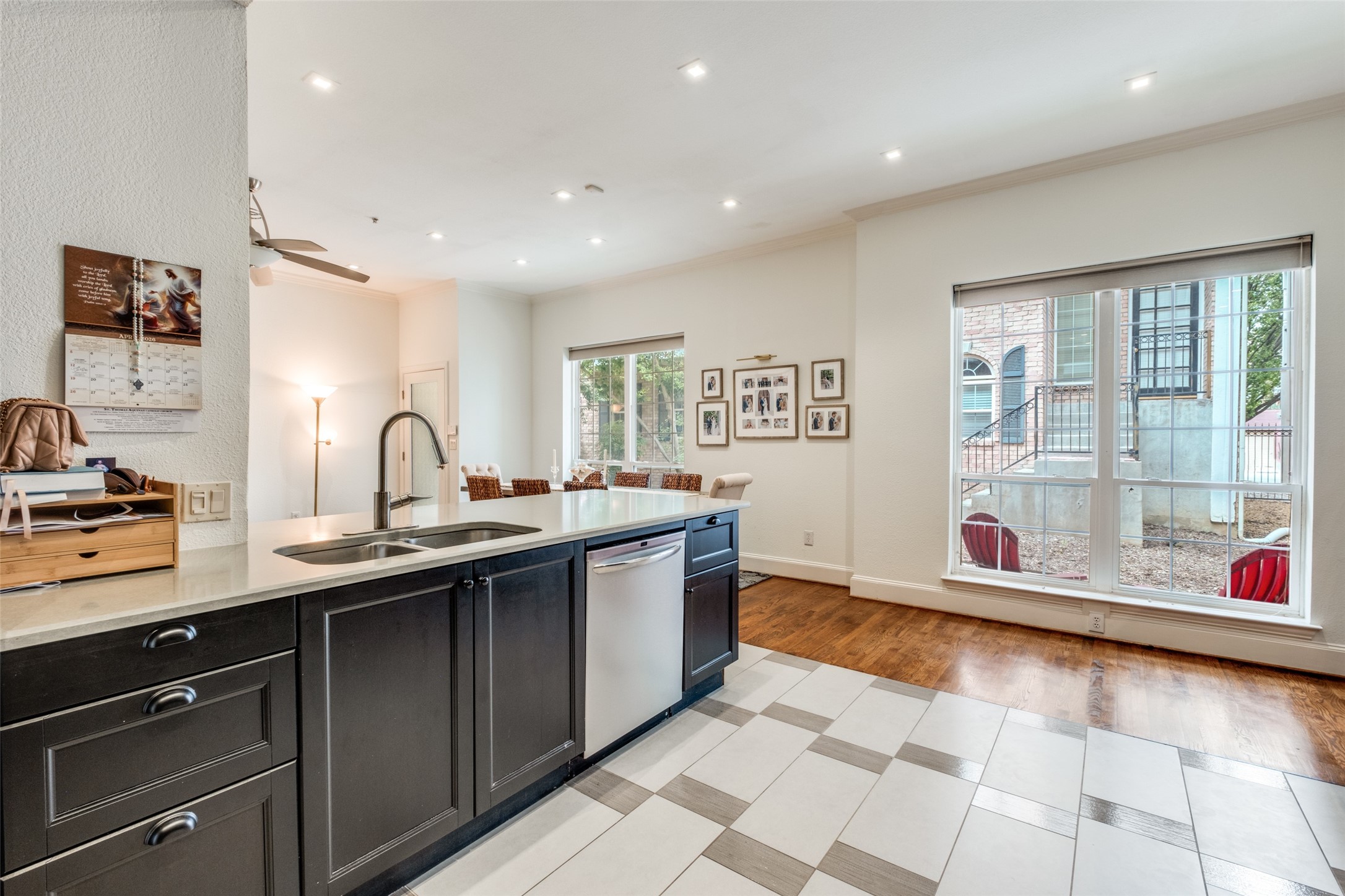 5709 Lewis Street Dallas TX 75206