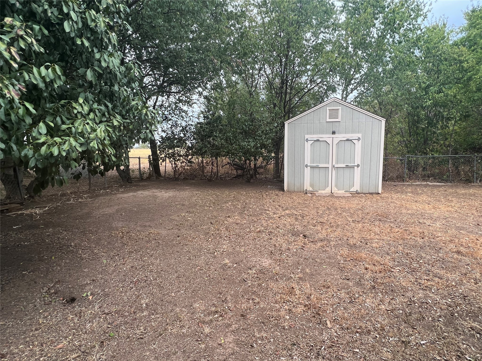 814 W Bridge Street Granbury TX 76048
