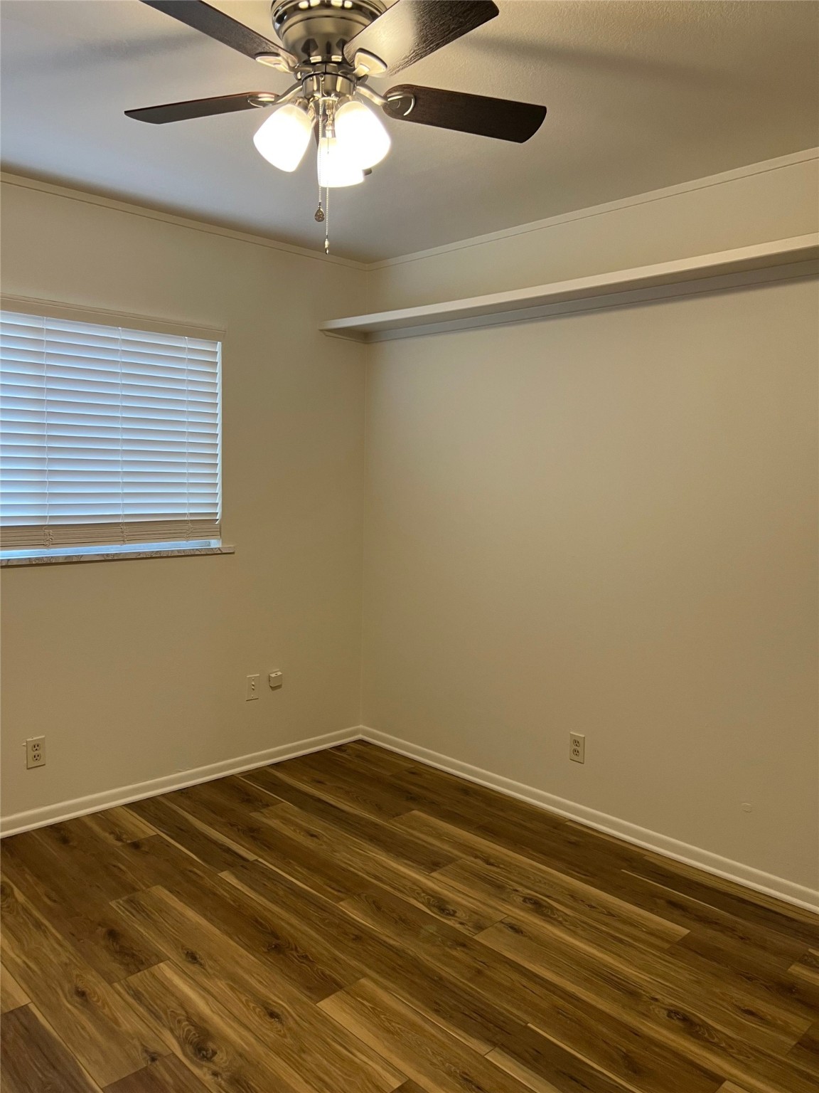814 W Bridge Street Granbury TX 76048