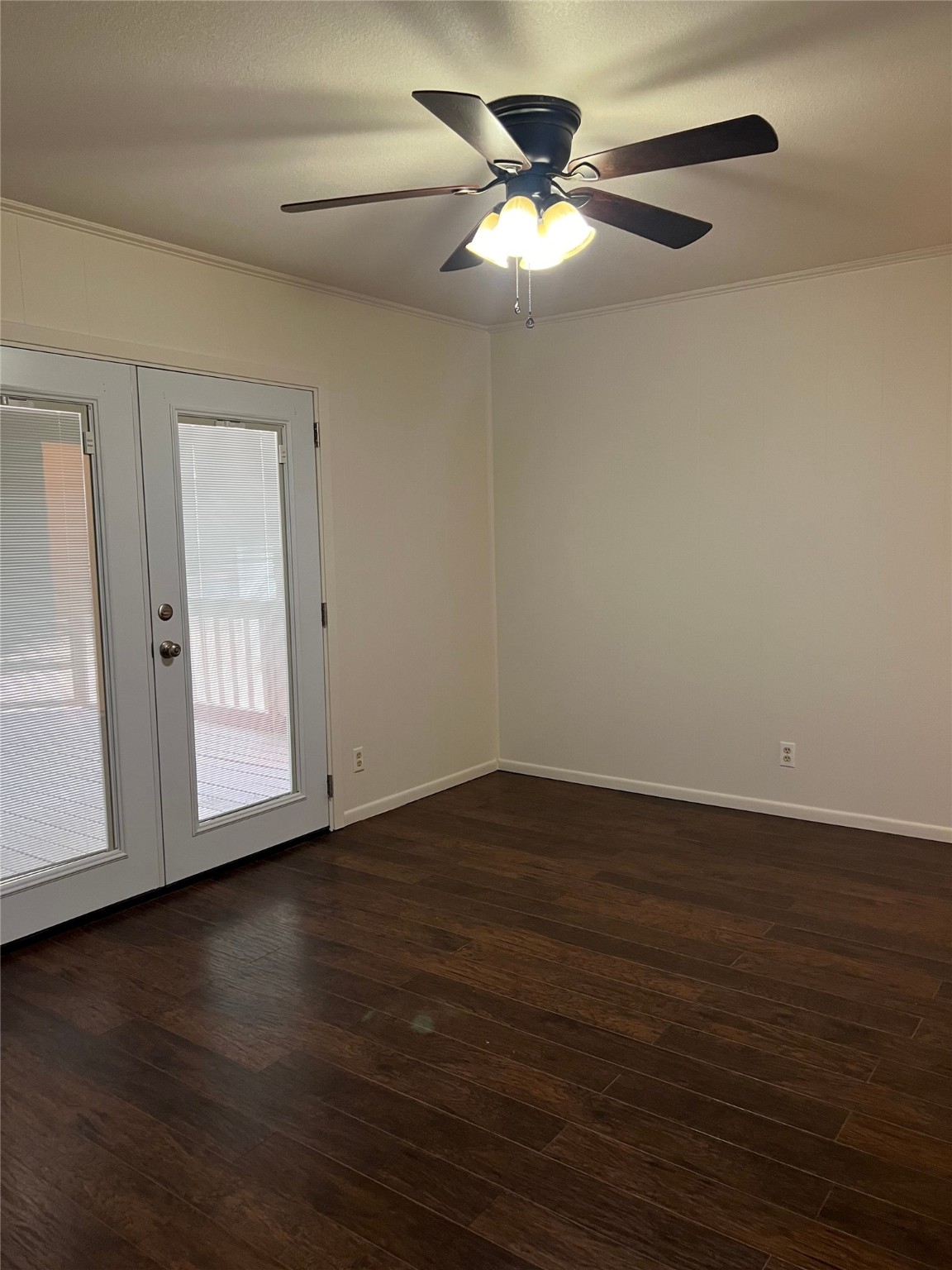 814 W Bridge Street Granbury TX 76048