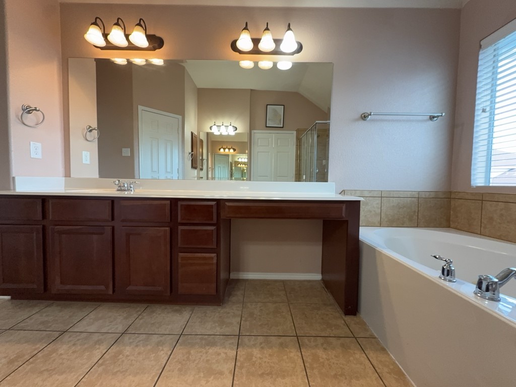 9709 Gessner Drive Fort Worth TX 76244