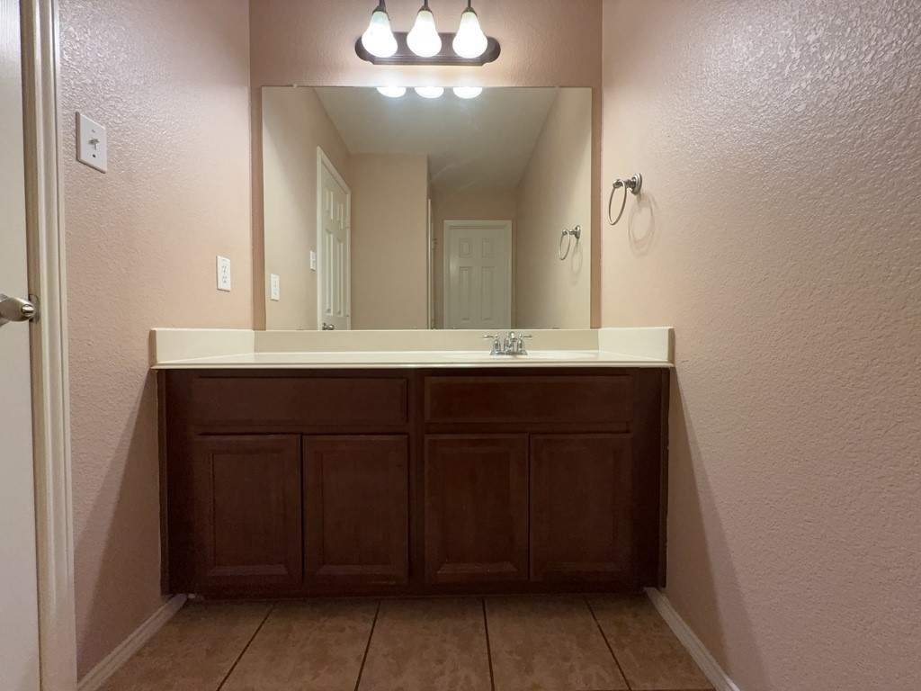 9709 Gessner Drive Fort Worth TX 76244
